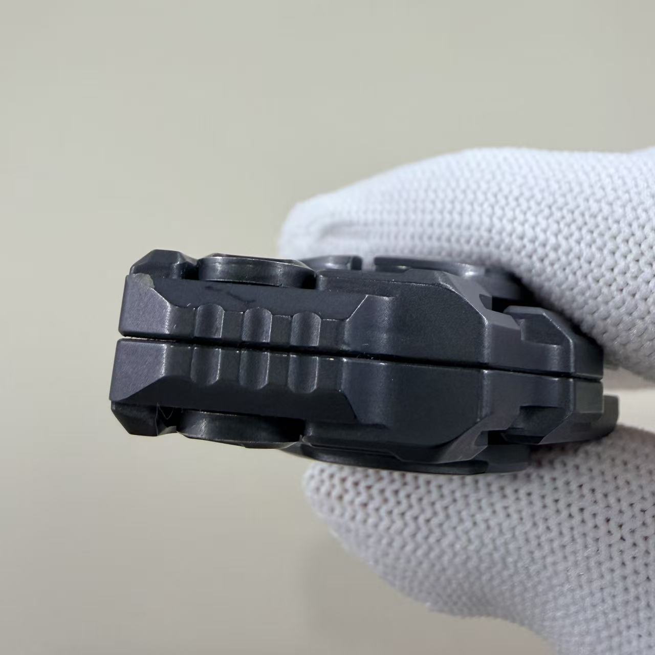 Robotic Arm Distress Zirconium