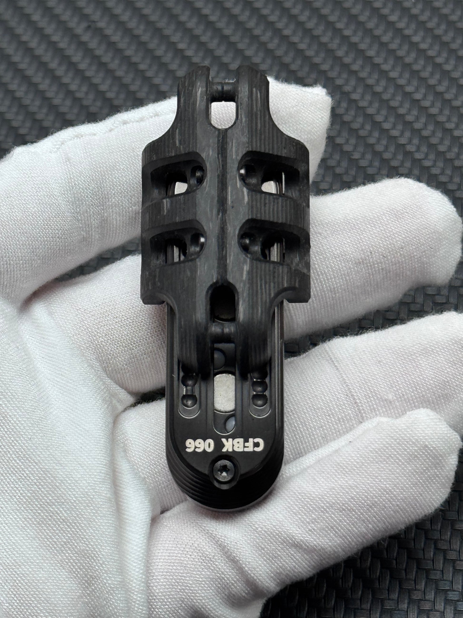 EXOSKELETON Carbon Fiber Bone Core