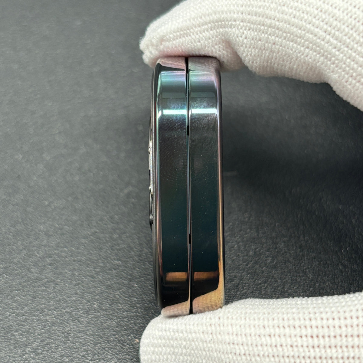 Groove Zirconium Oil Slick