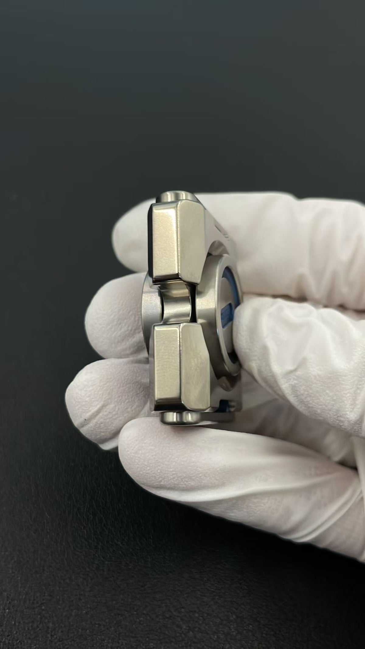 BIT 02 Titanium