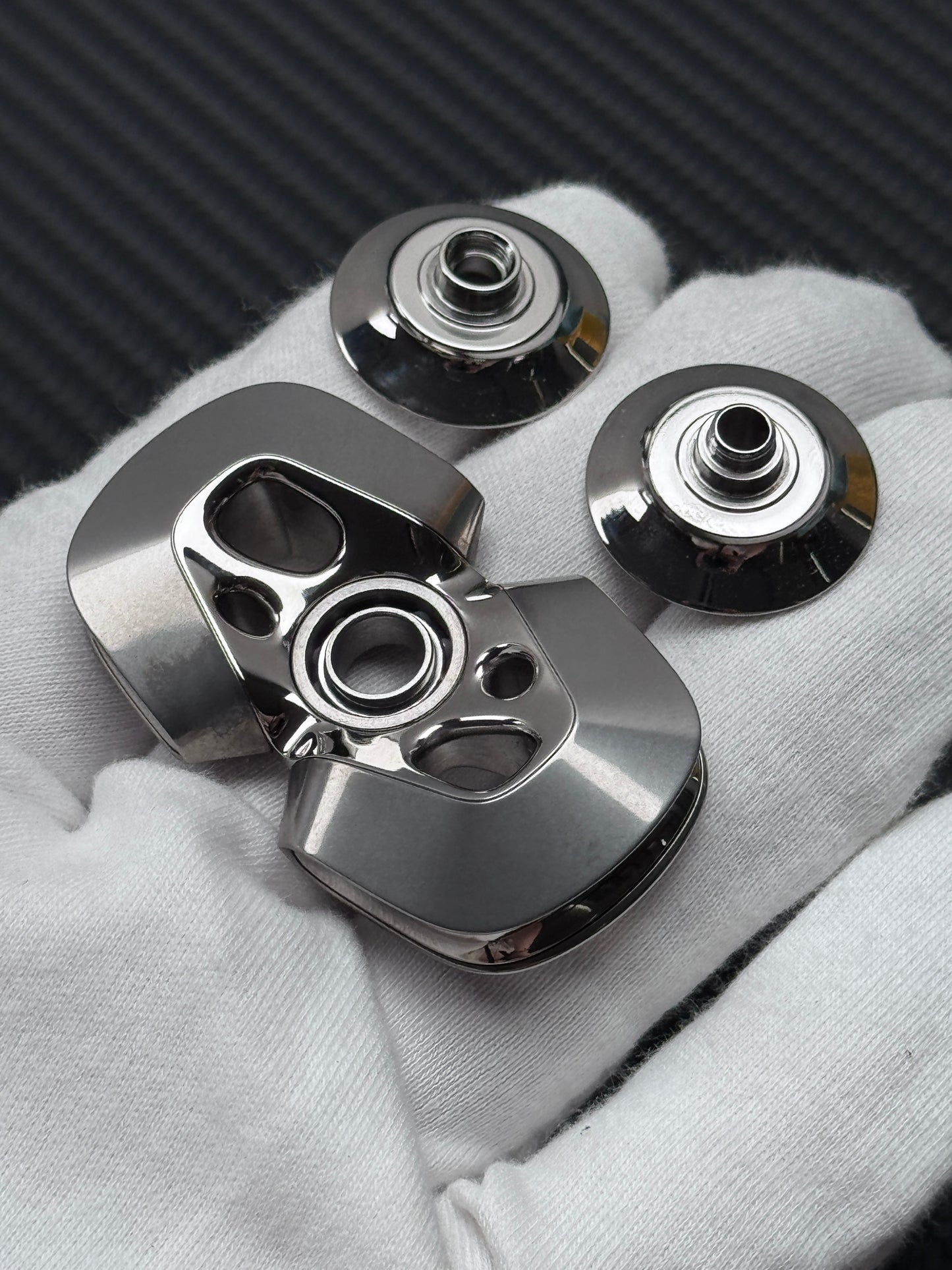 Lentic Titanium