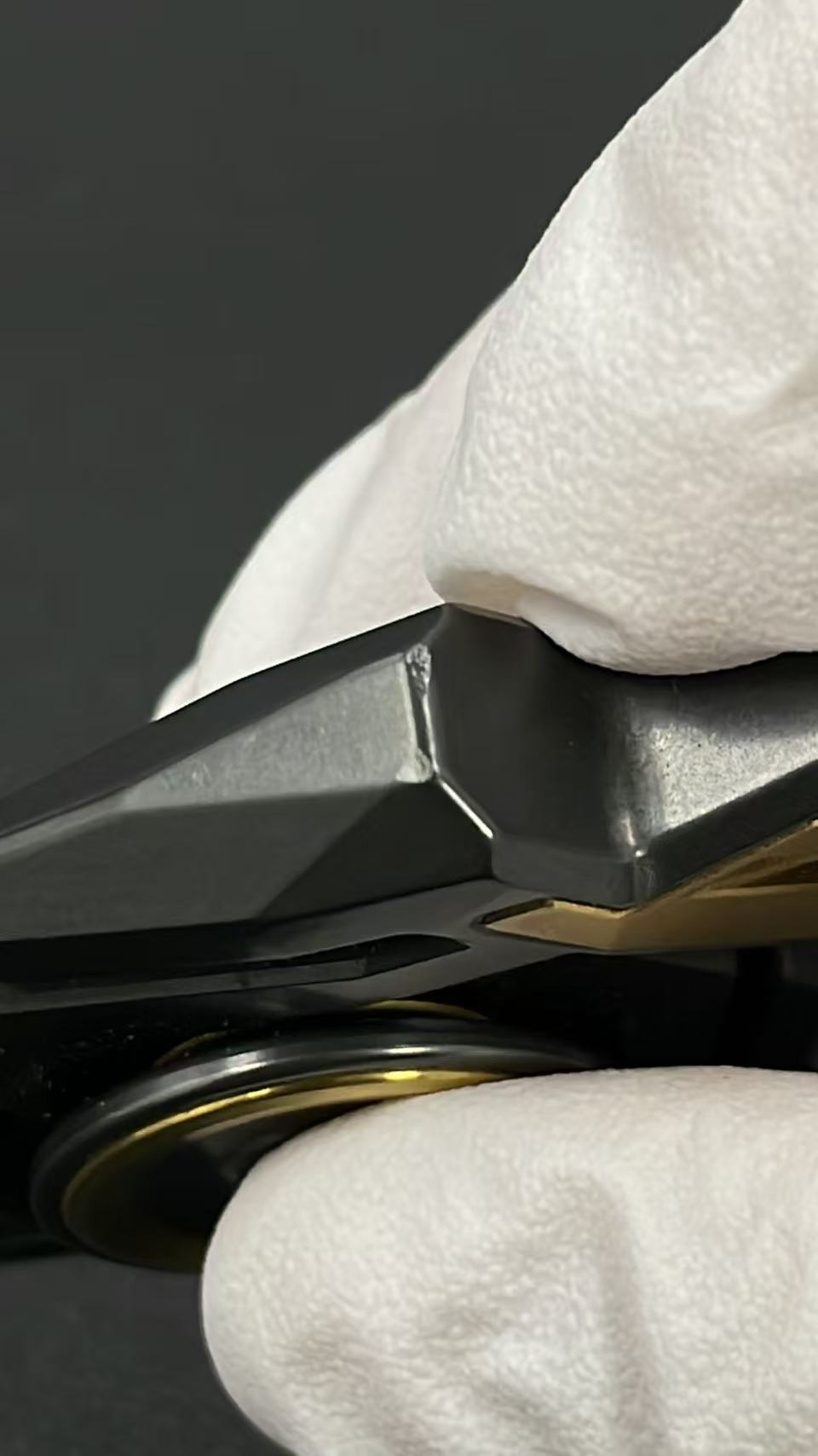 Ouroboros Tungsten Zirconium
