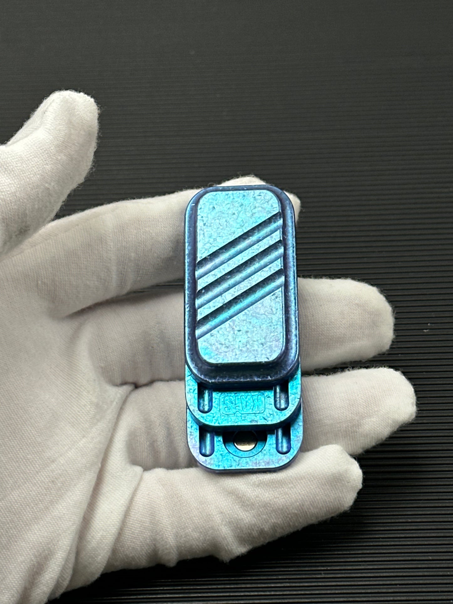 Lucky Candy Crystallized Titanium