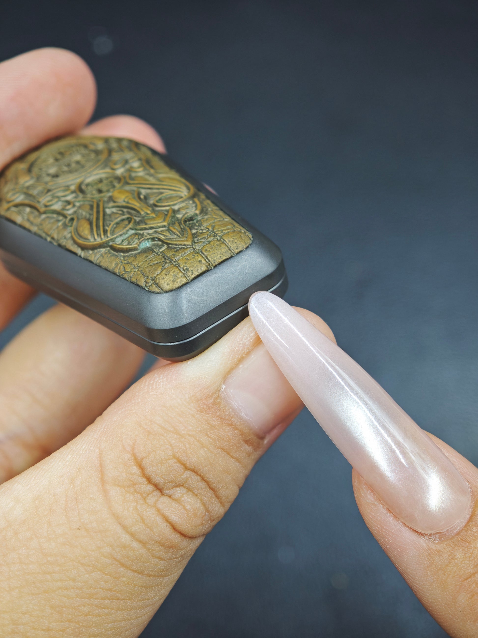 Guan Tui Zirconium