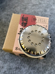Biscuit Spinner Titanium PEEK