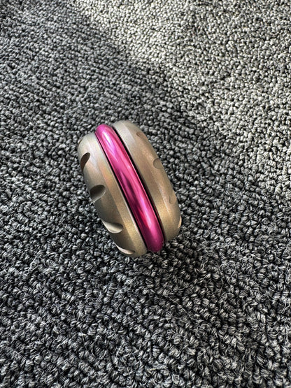 Biscuit Spinner Titanium
