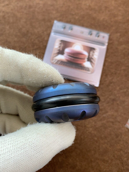 Biscuit Spinner Titanium