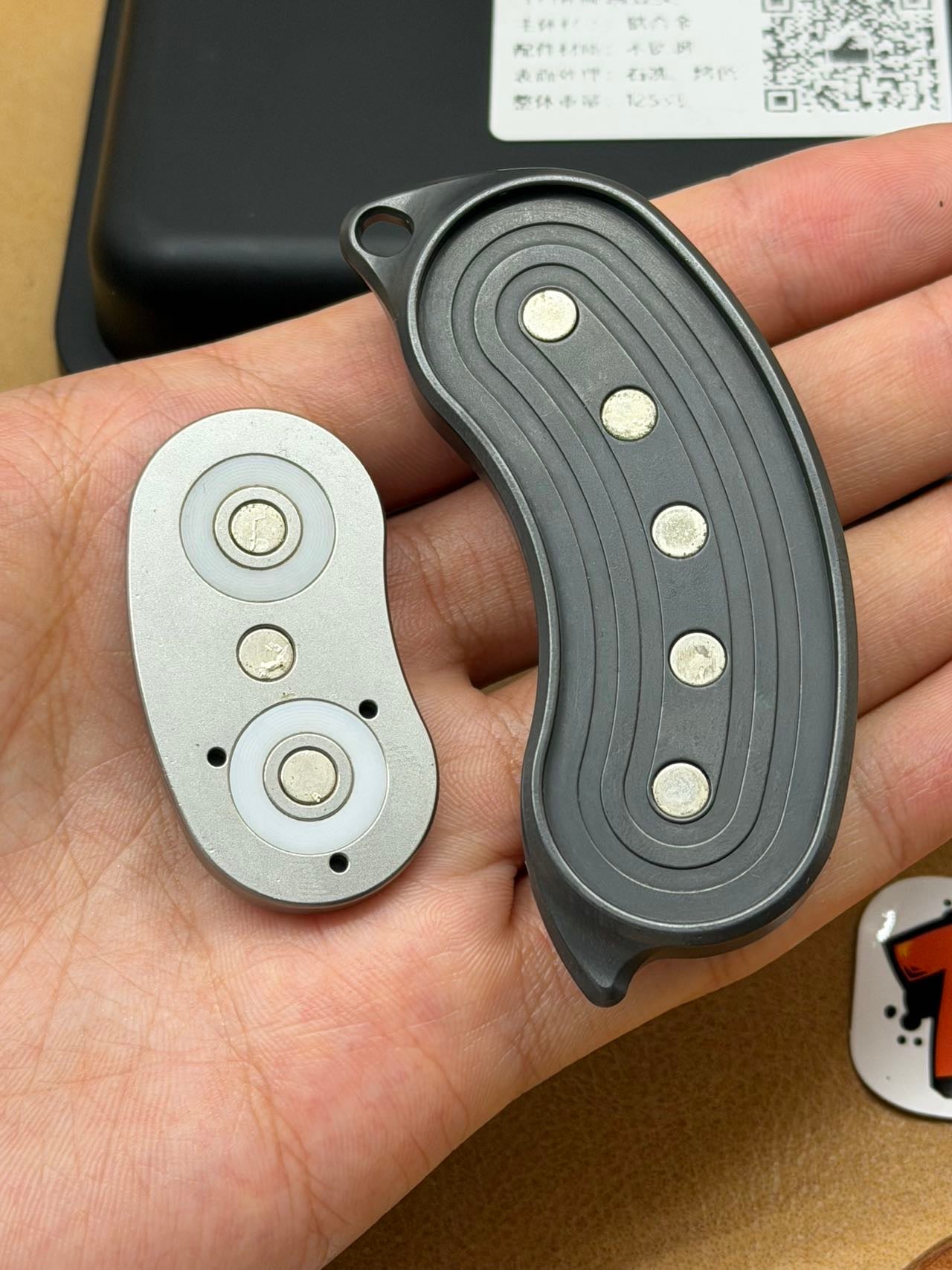 Pea Pod r Zirconium Stainless Steel