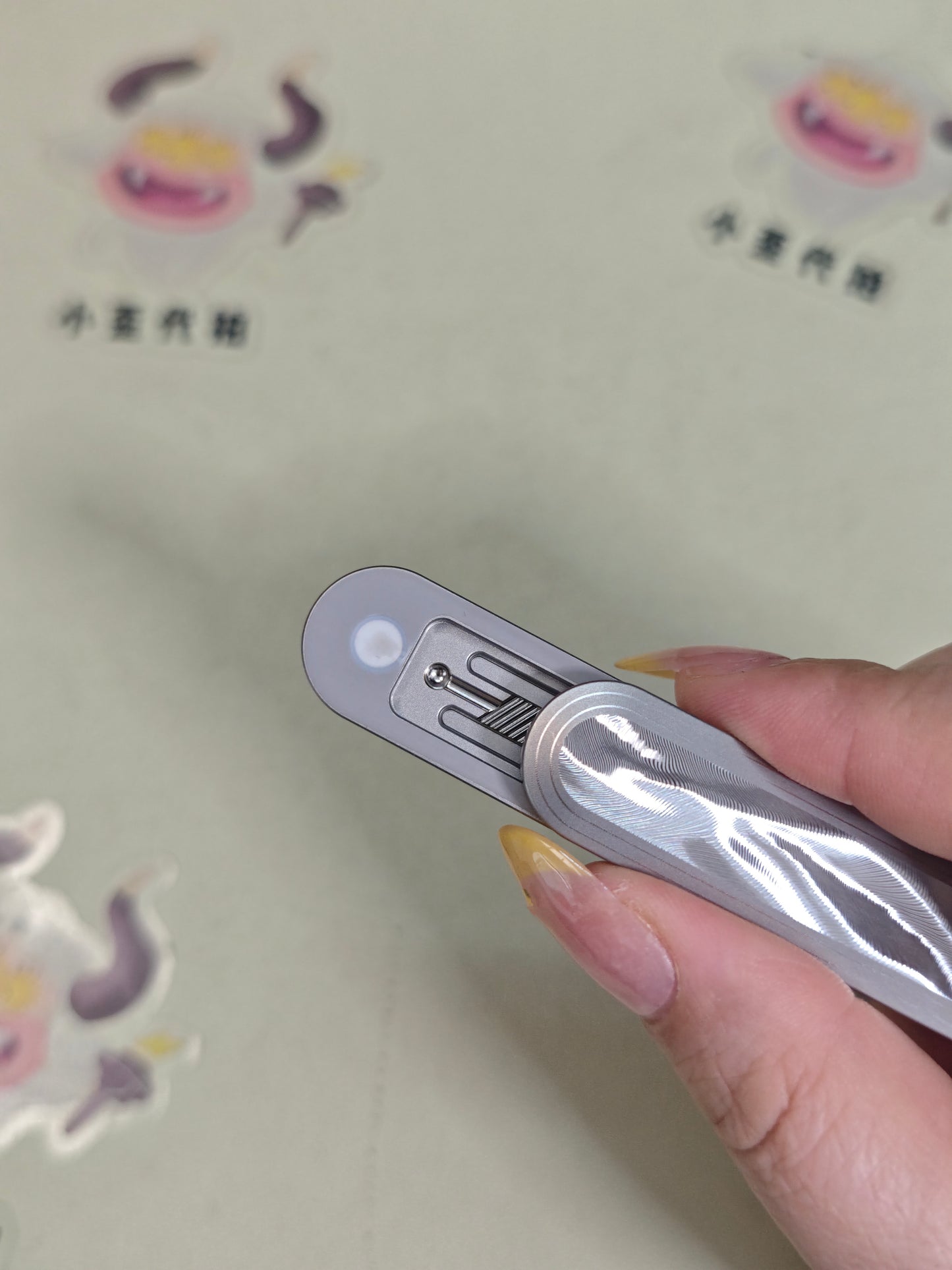 Spice Pin Titanium