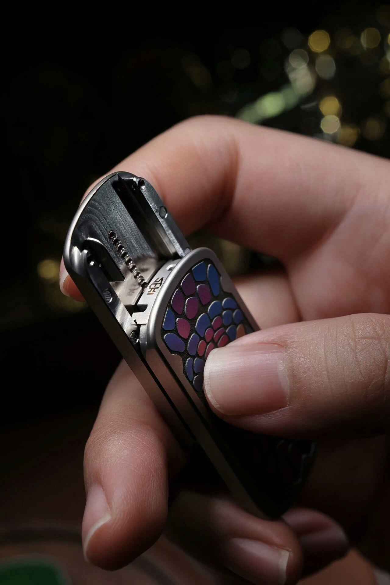 Blade Titanium