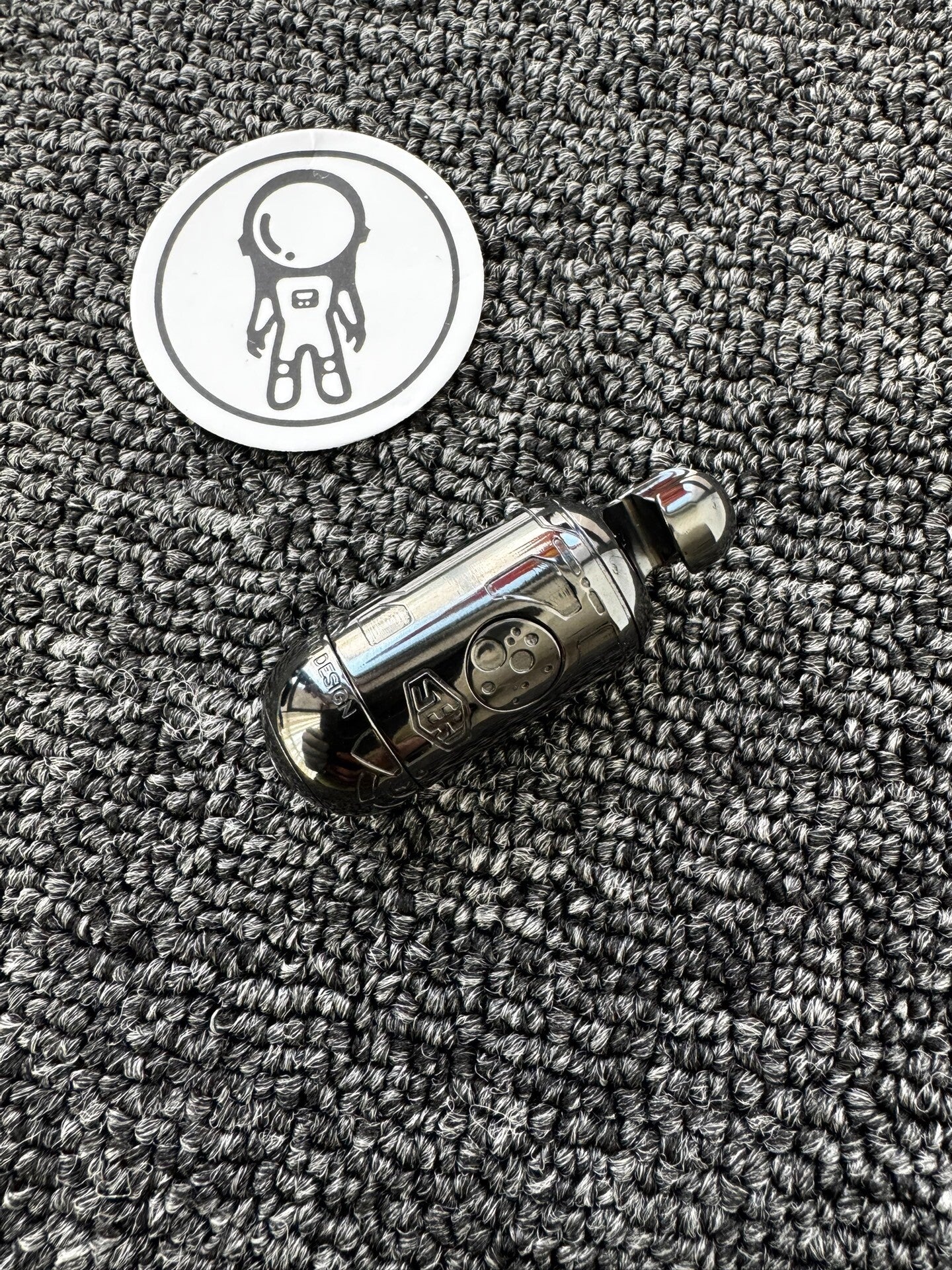 Holy Egg 2.0, Zirconium