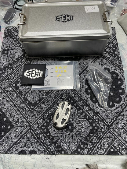 LAG, Stainless Steel