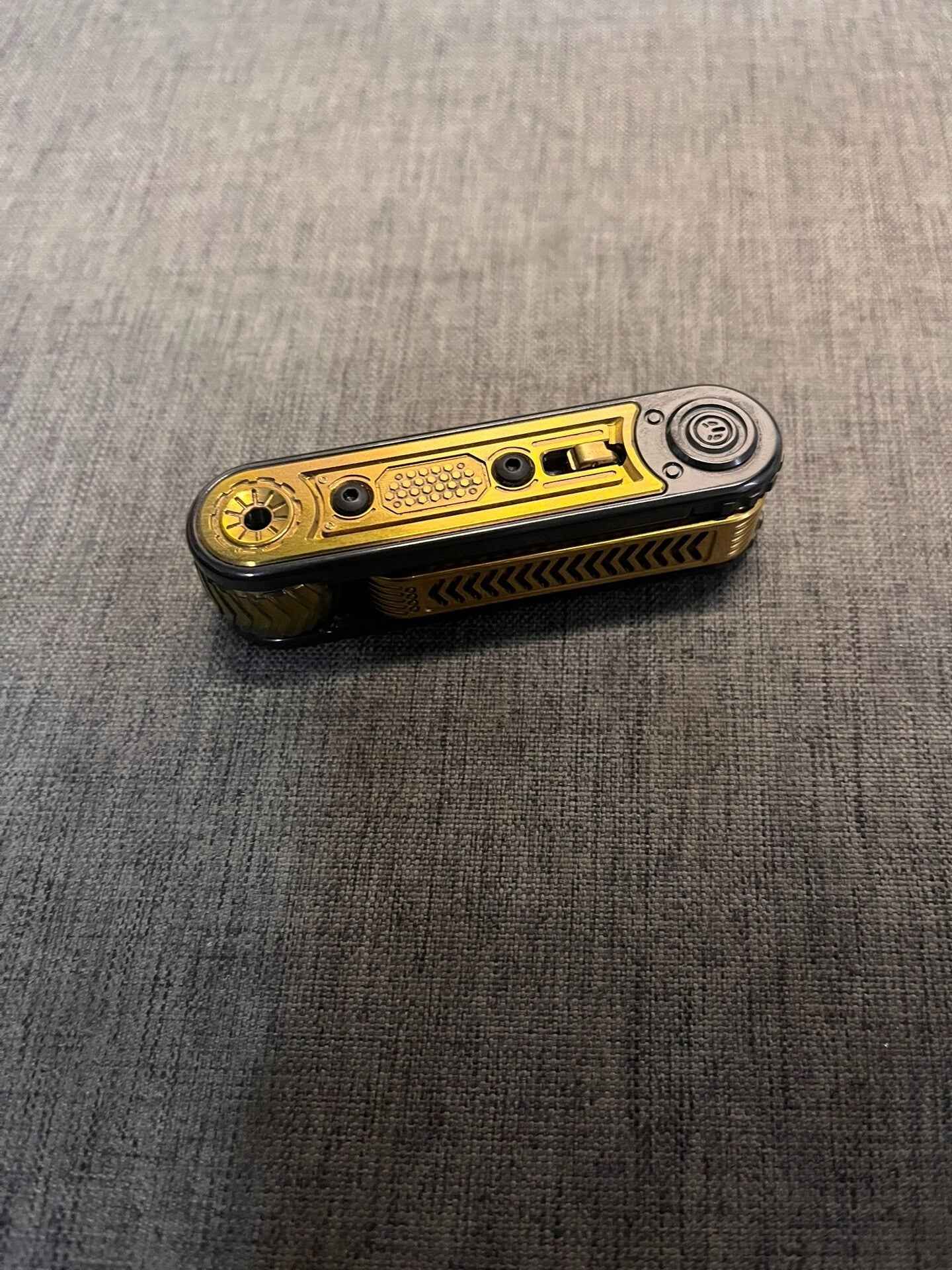 Cyber Core, Zirconium