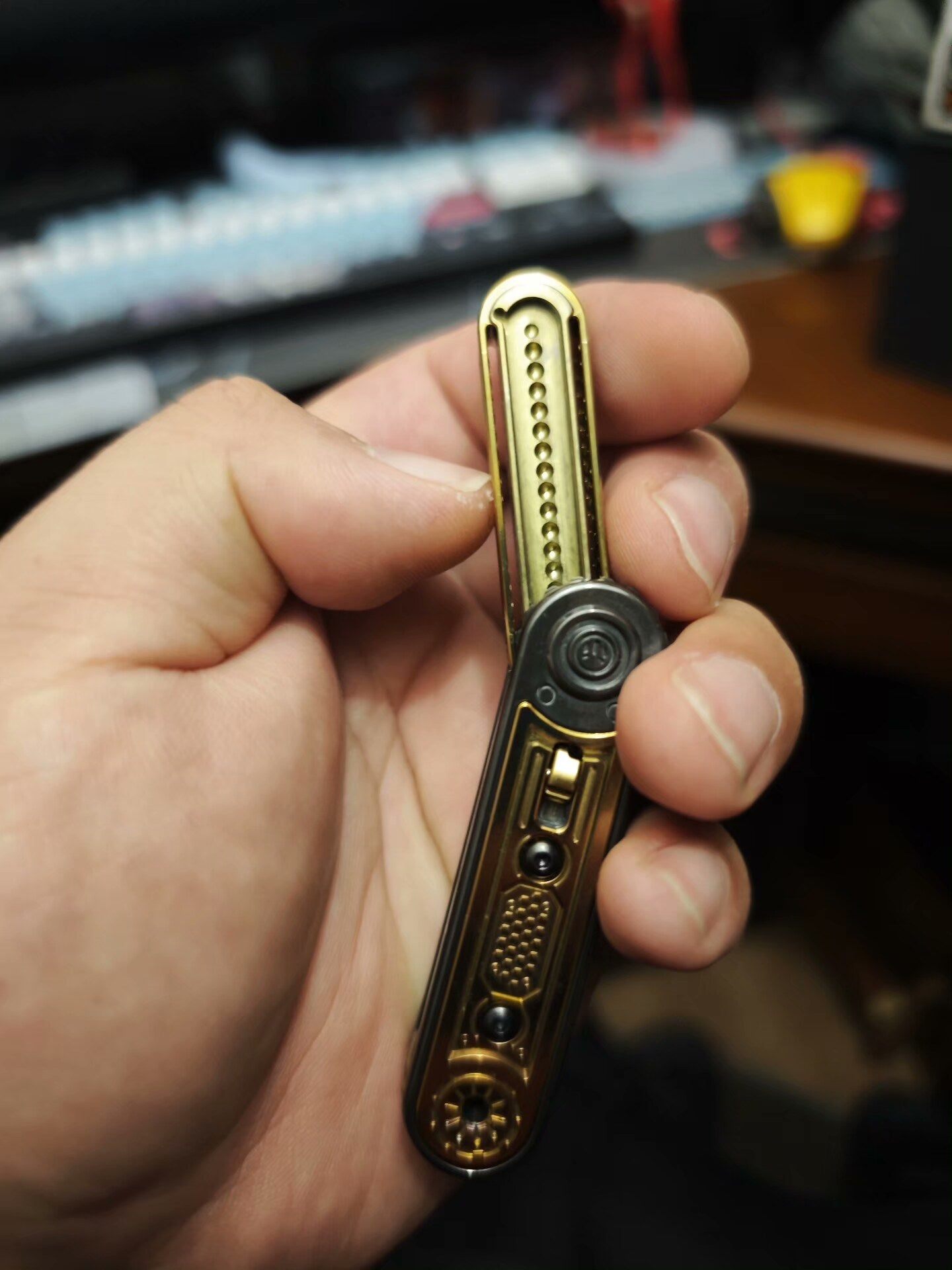 Cyber Core 2.0, Zirconium