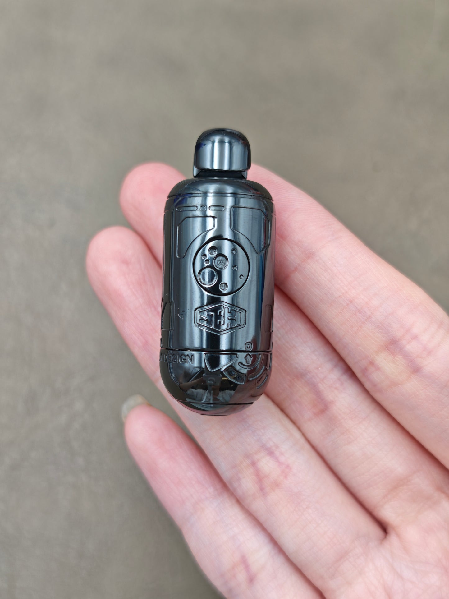 Holy Egg 2.0 Zirconium