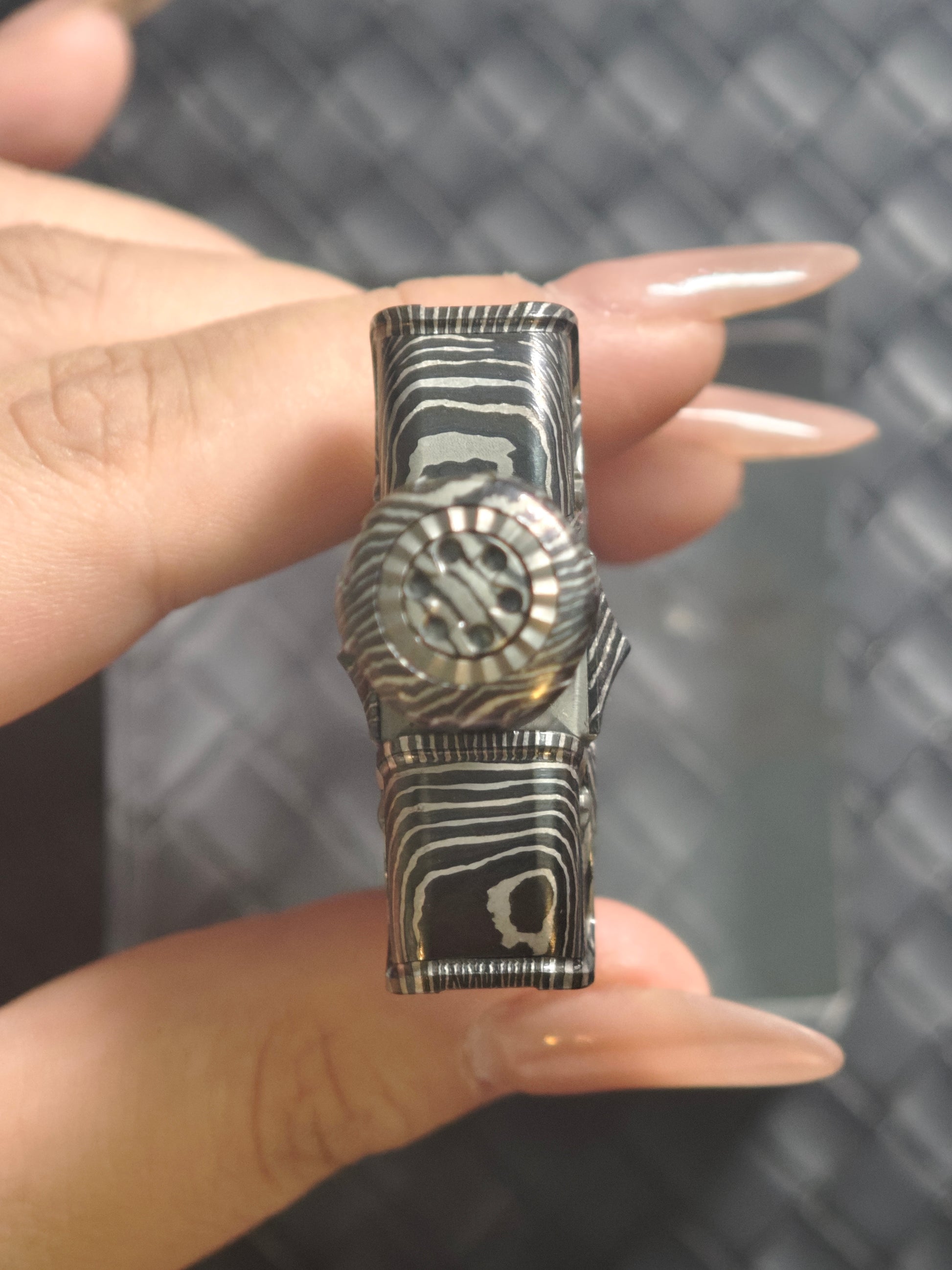 Ghost Lantern Lake Sword Zircuti