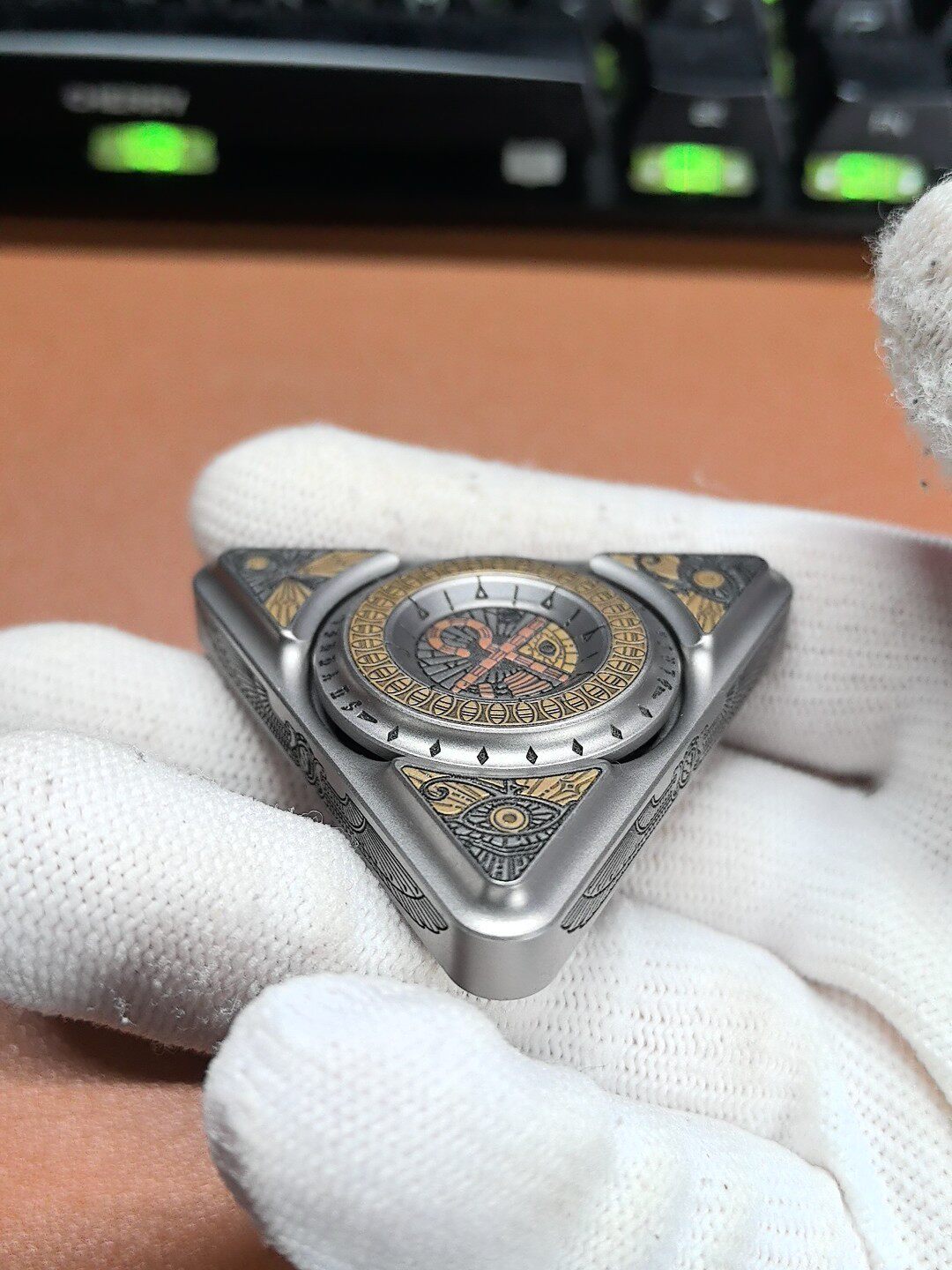 Dust Boat Titanium Limited Edition