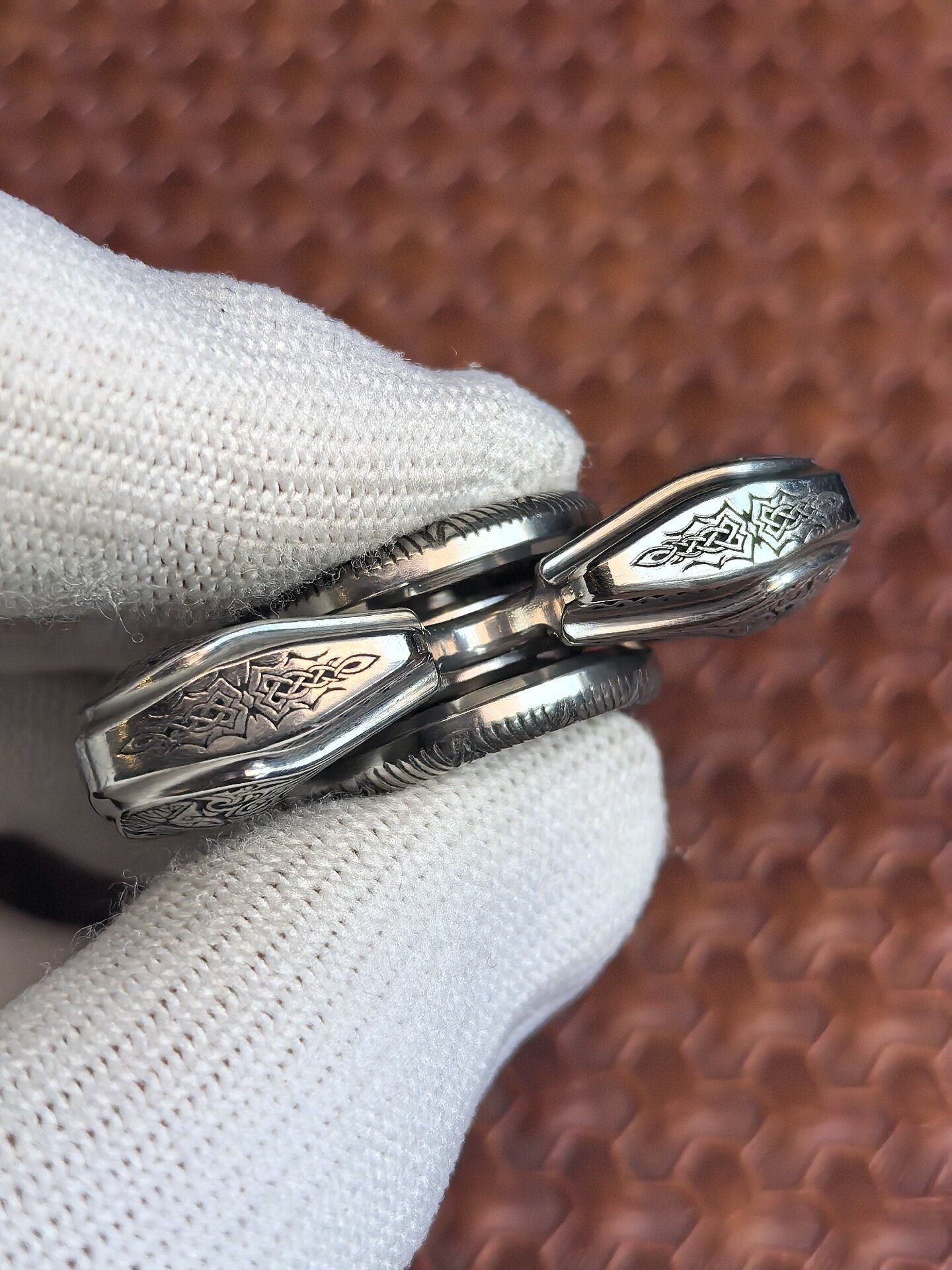 Toothless Mini Pearl White Stainless Steel