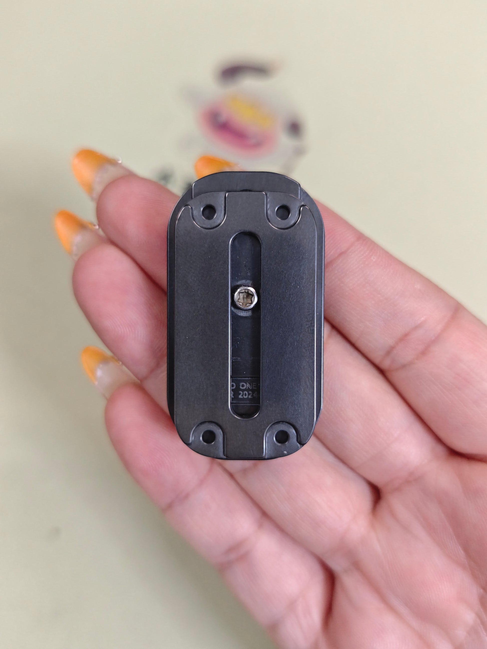 01EDC Dense Zirconium