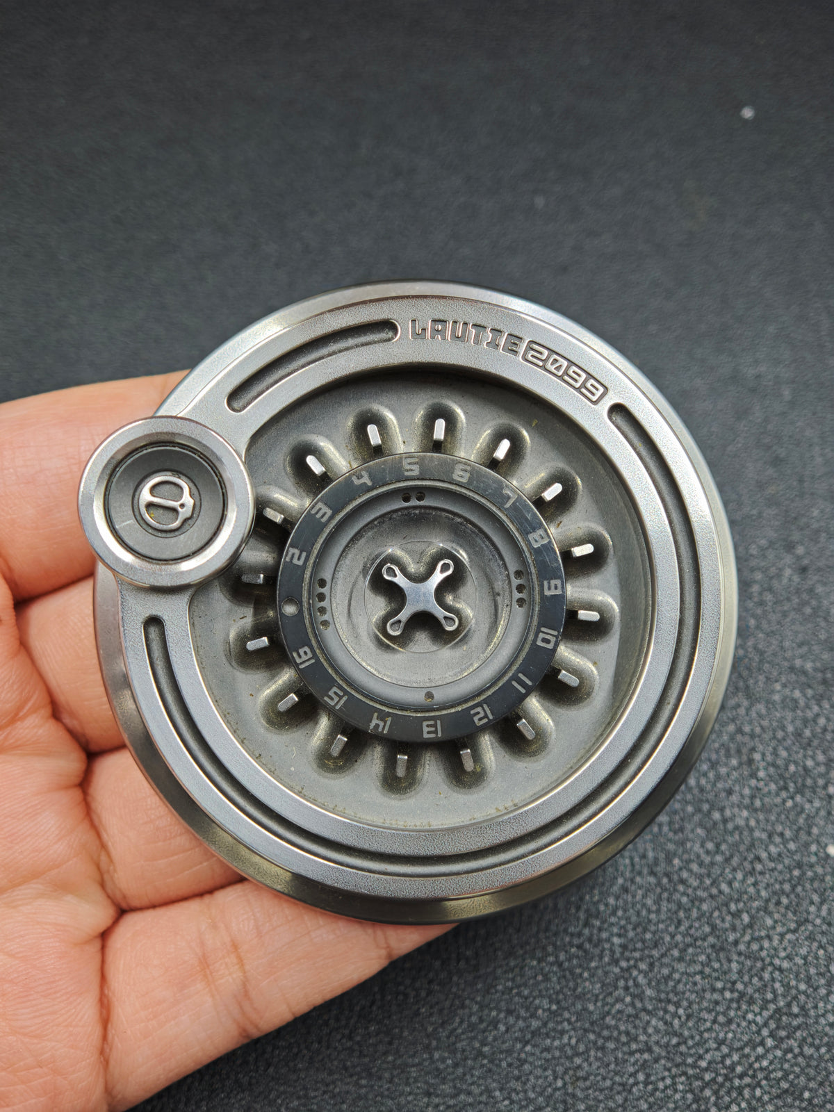 Carnival Roulette Zirconium