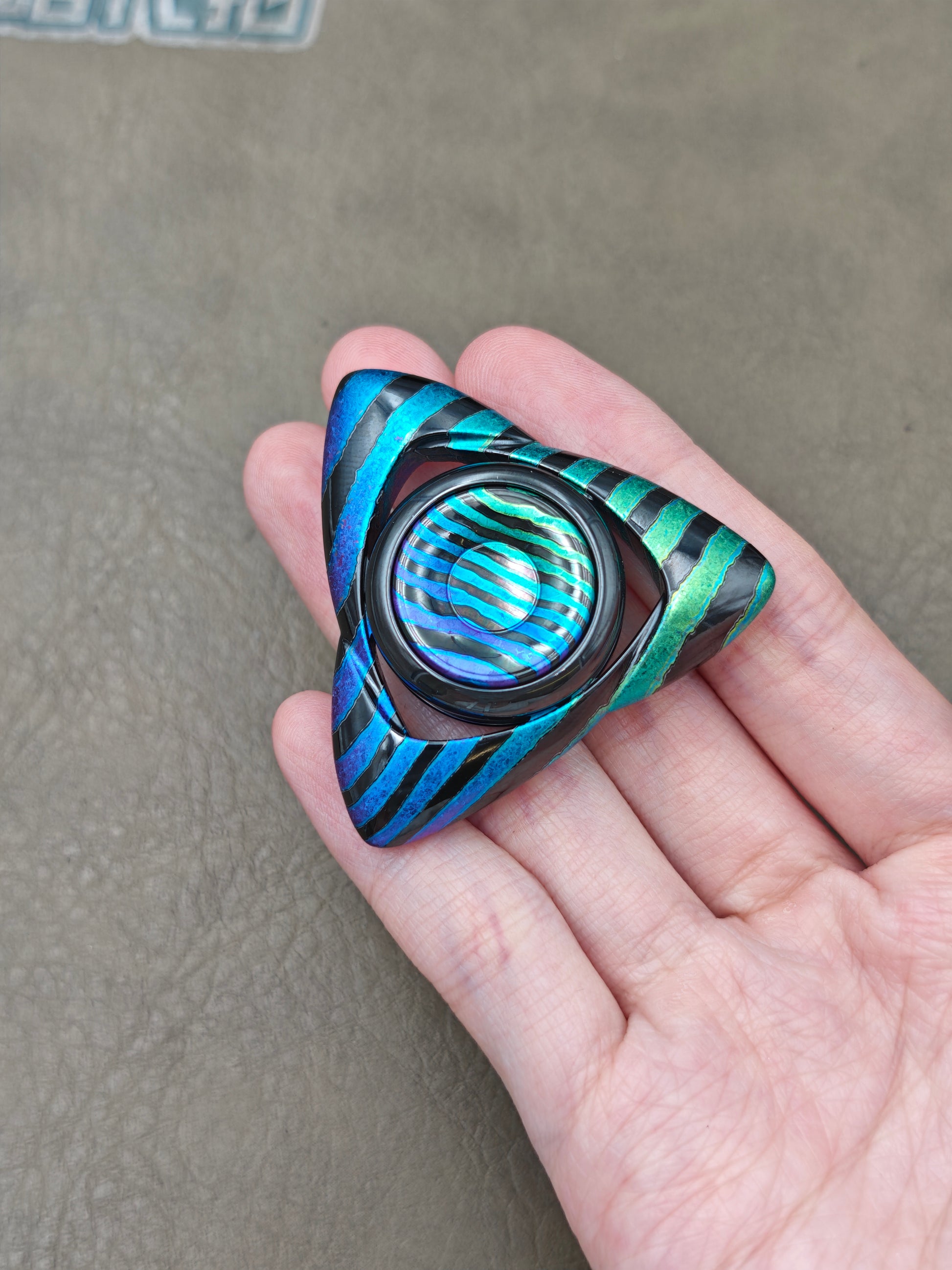 Wind Zirconium Zircuti