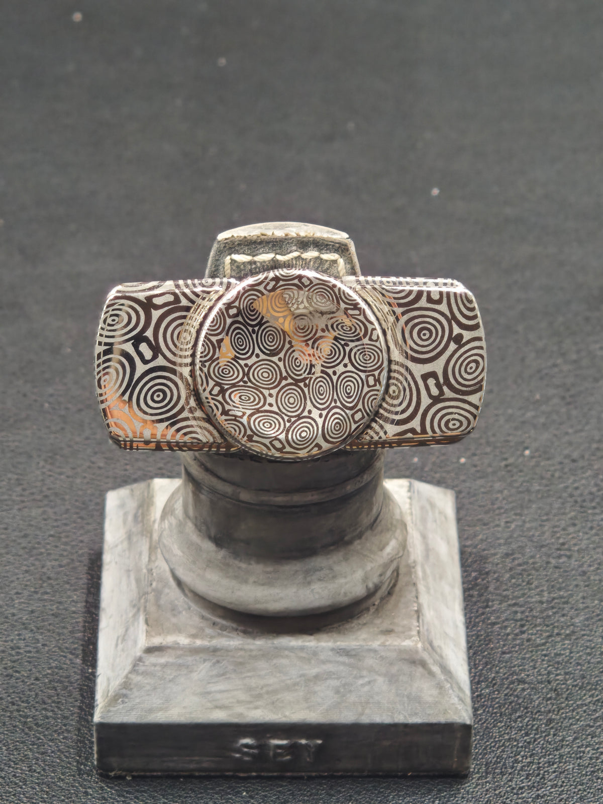 Moon M2 Damasteel