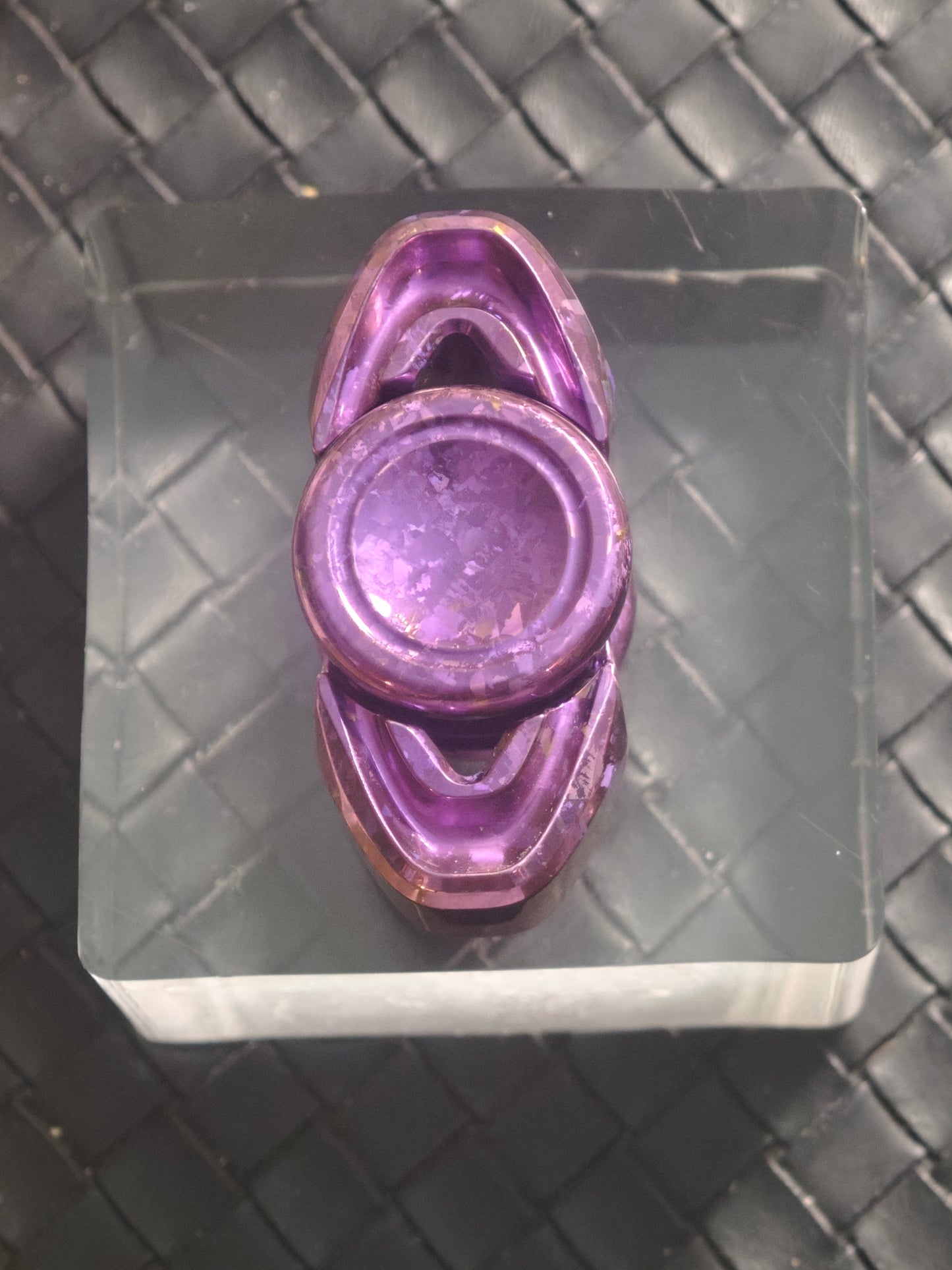 Pan Yixian Crystallized Titanium