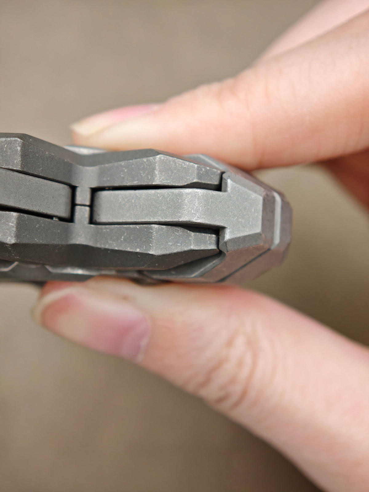 Armor Pie Shell Opening Titanium Stonewashed