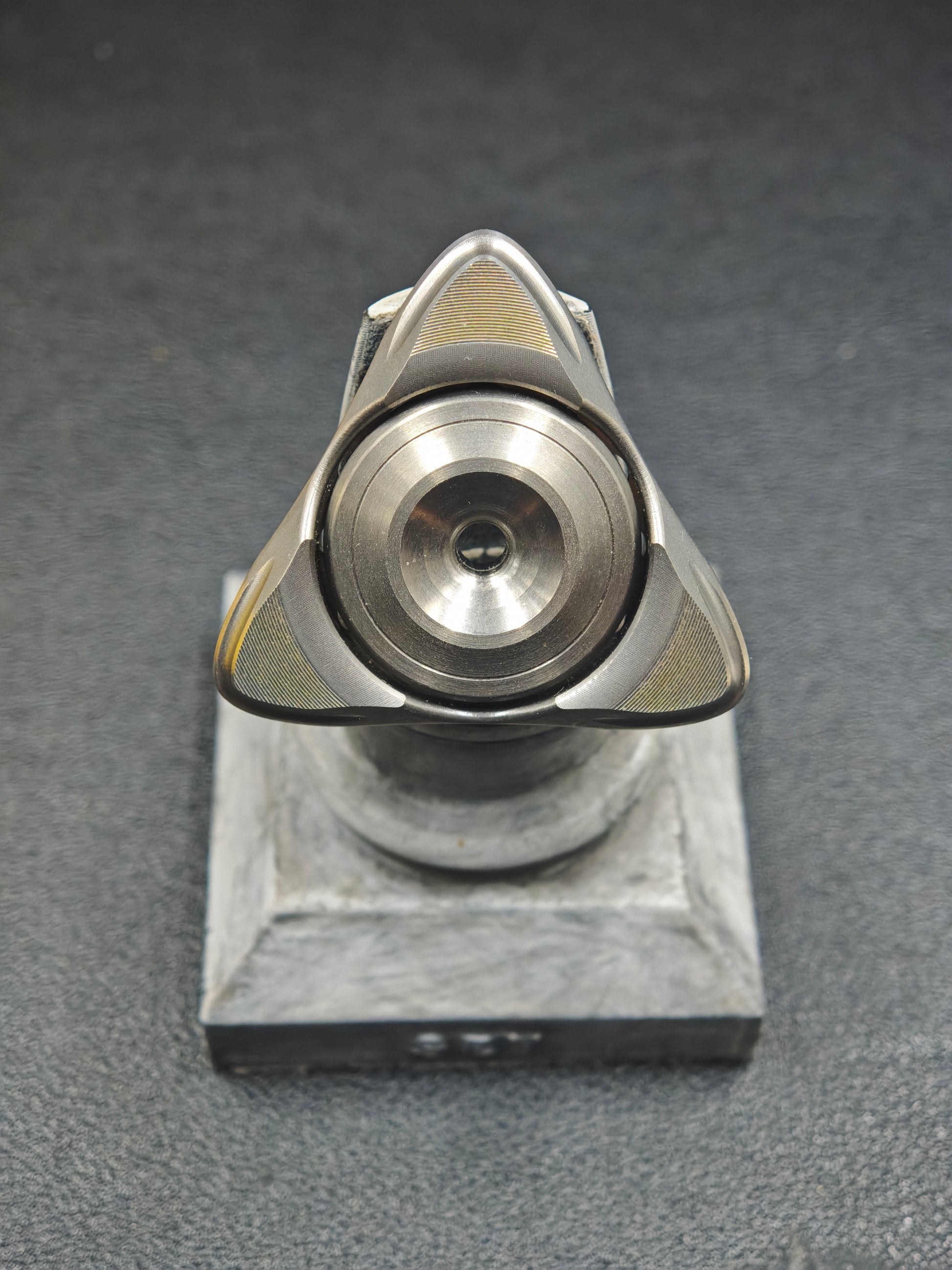 Spin Tungsten