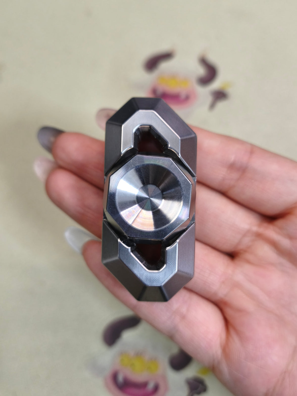 Crystal Twin Leaf Titanium Machine Finished