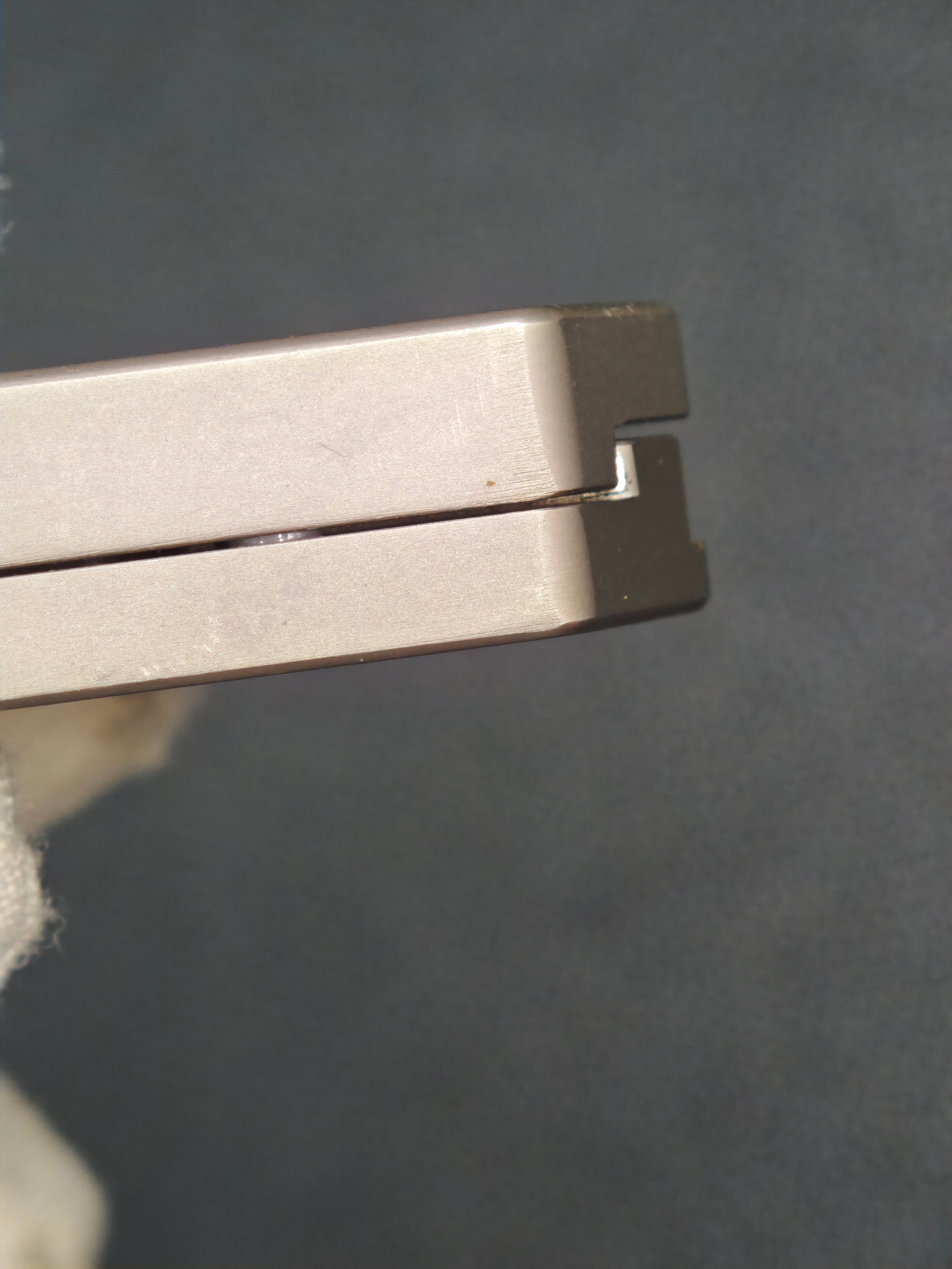 Plane Titanium