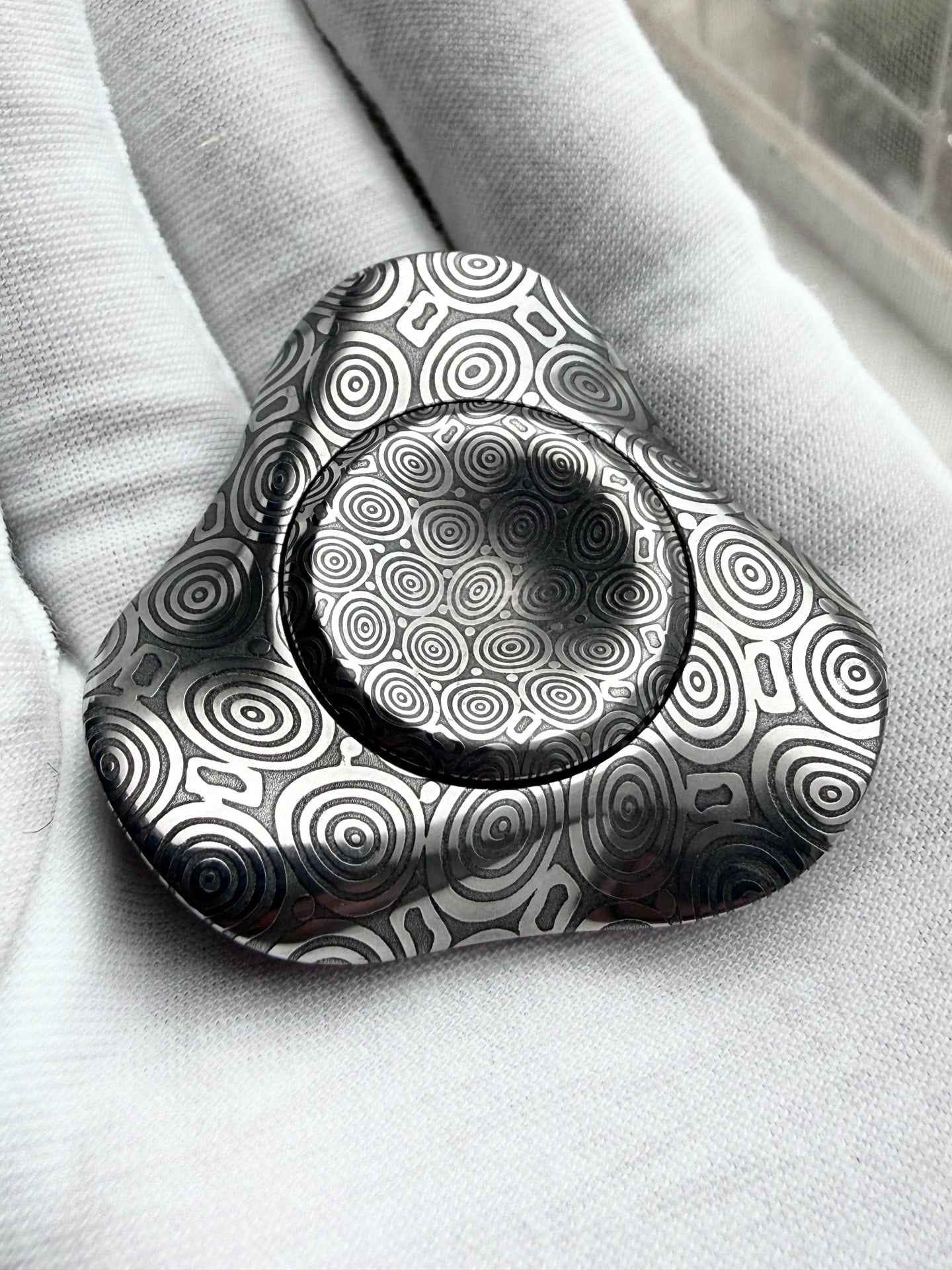 T-MAX Ray Spinner Damasteel