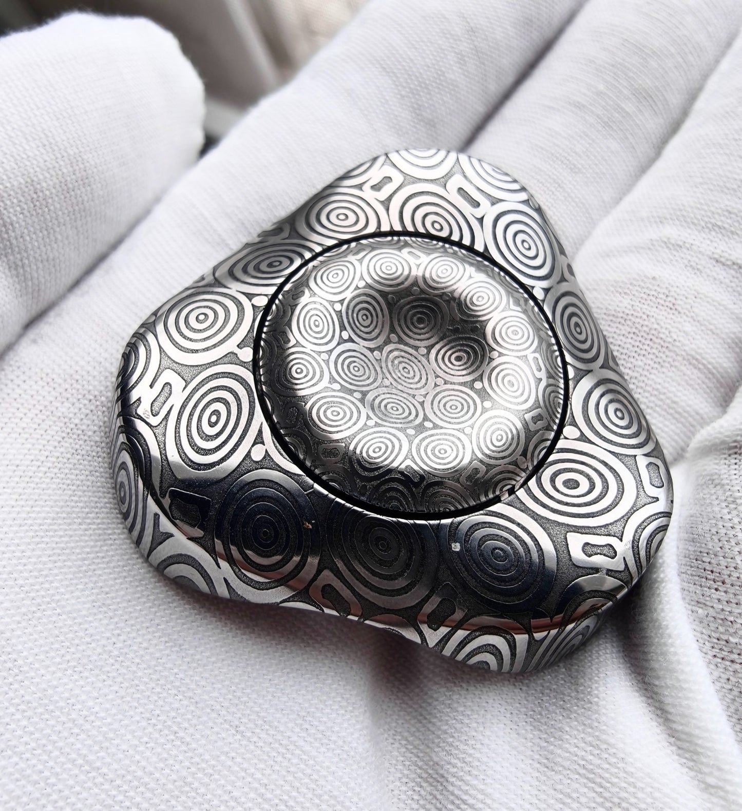 T-MAX Ray Spinner Damasteel