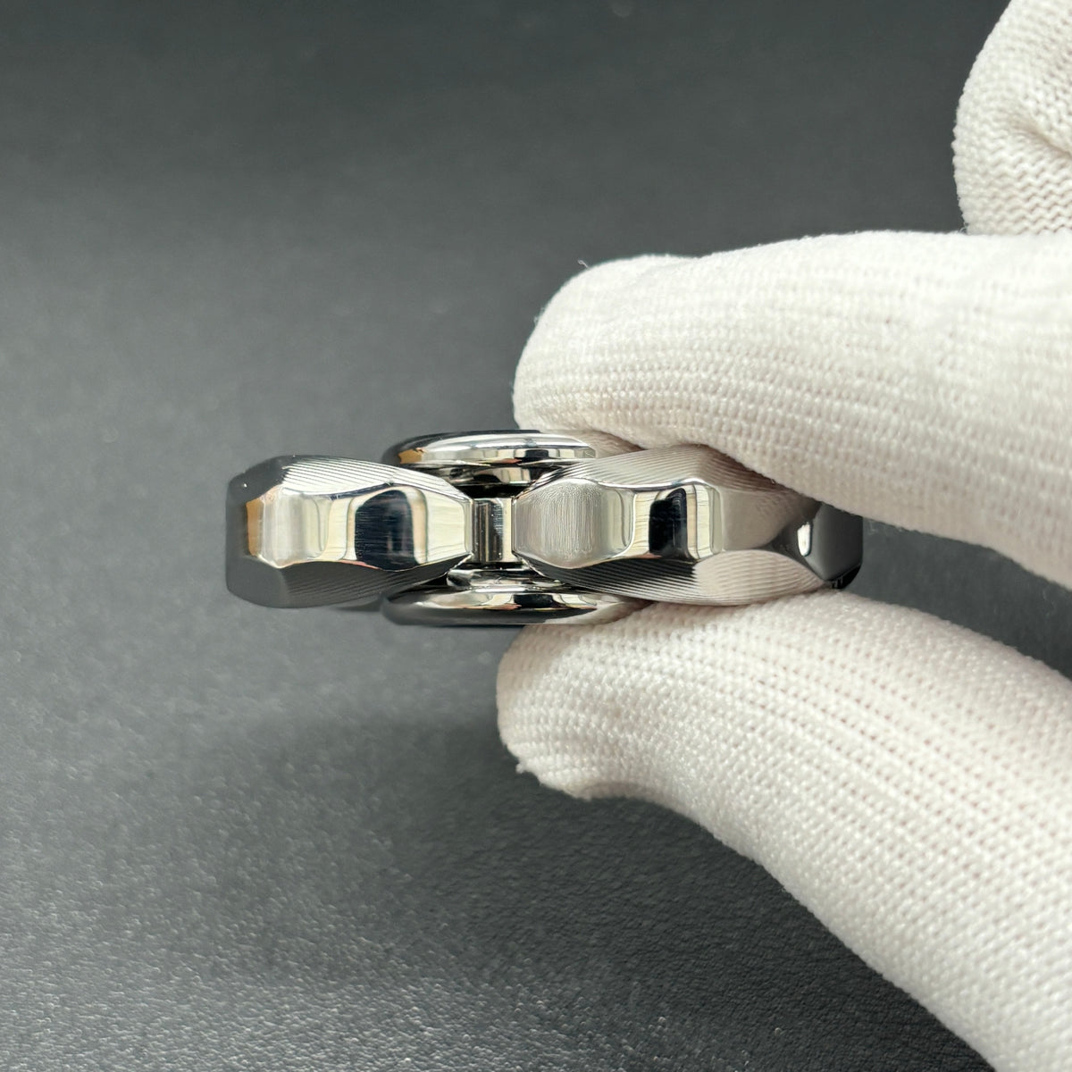 Zekk Stainless Steel Polished