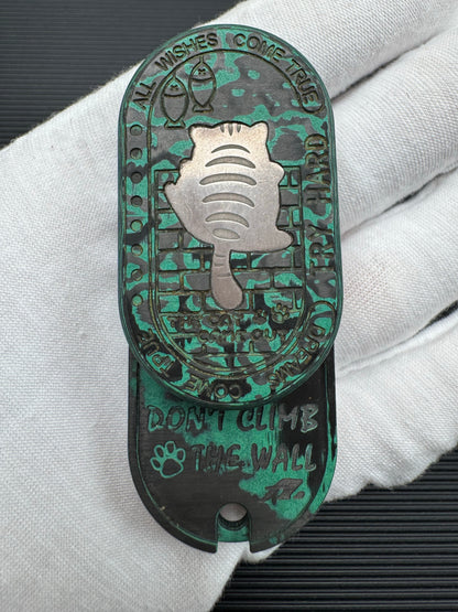 Greedy Cat Carbon Damascus