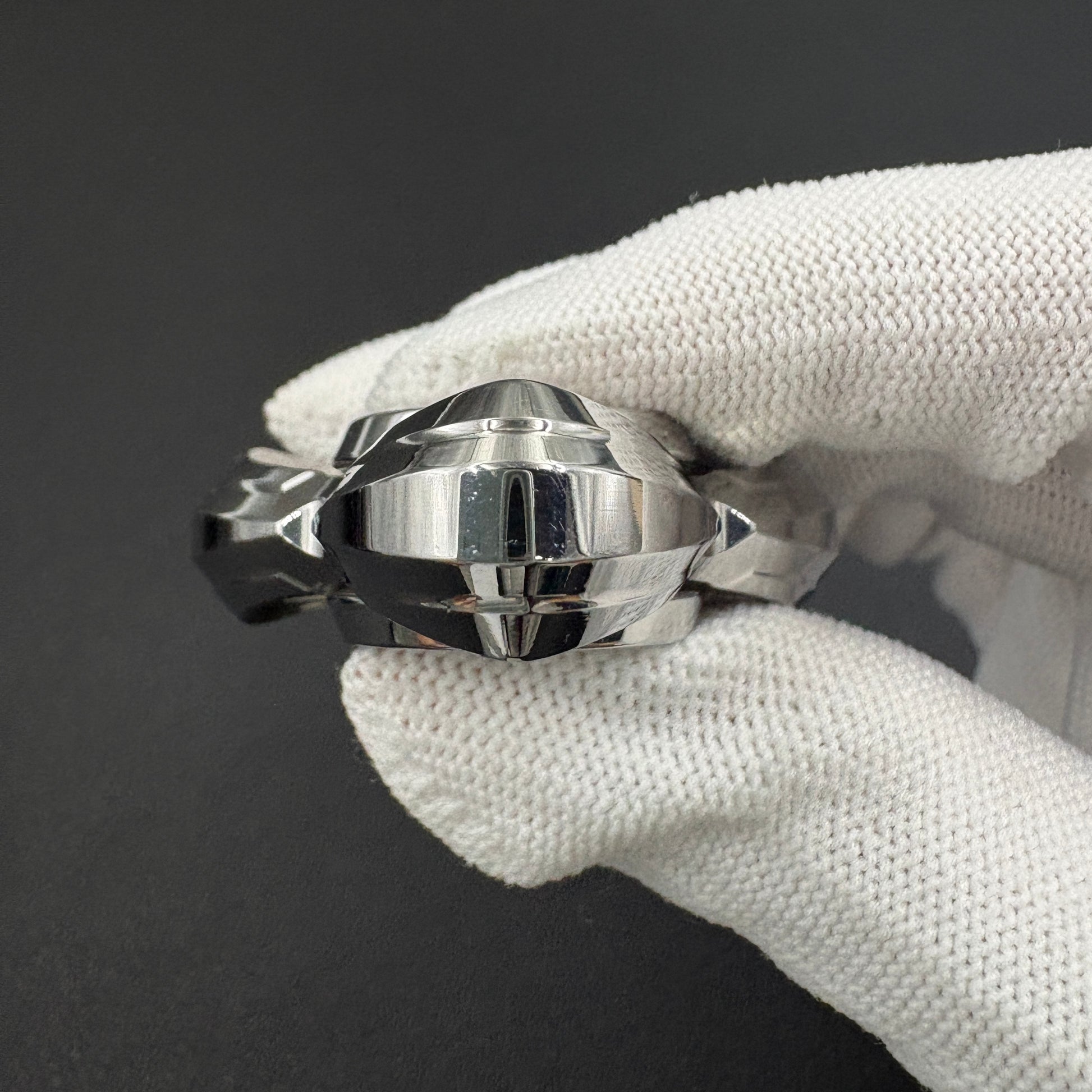 Cat's Eye Stainless Steel Polished