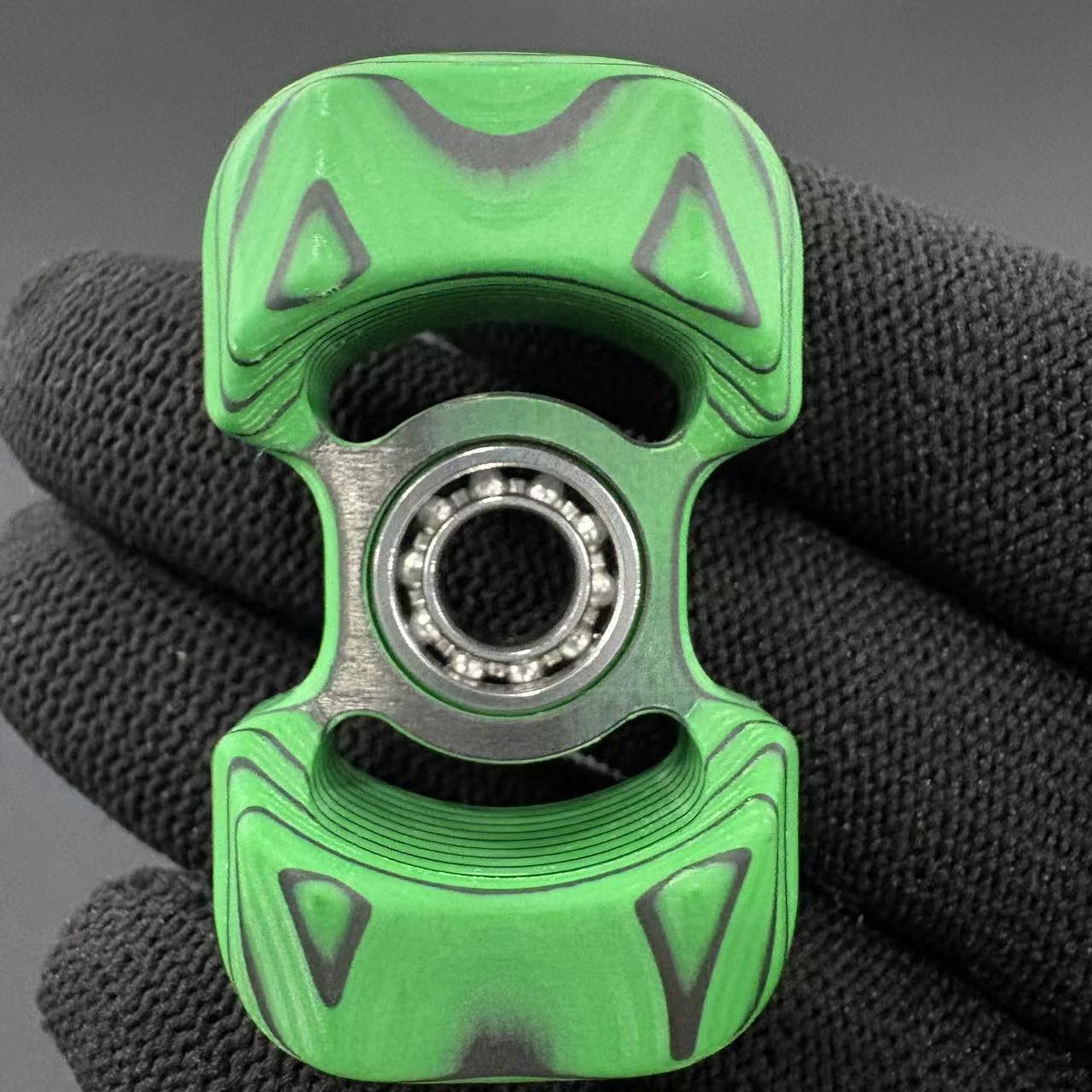 Spindle Batch Ii Carbon Quartz
