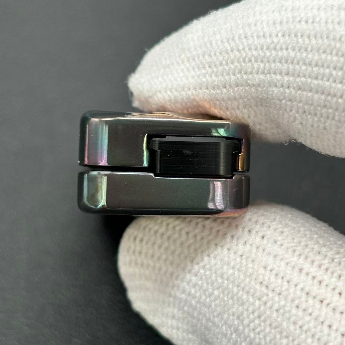 Tita Zirconium Oil Slick