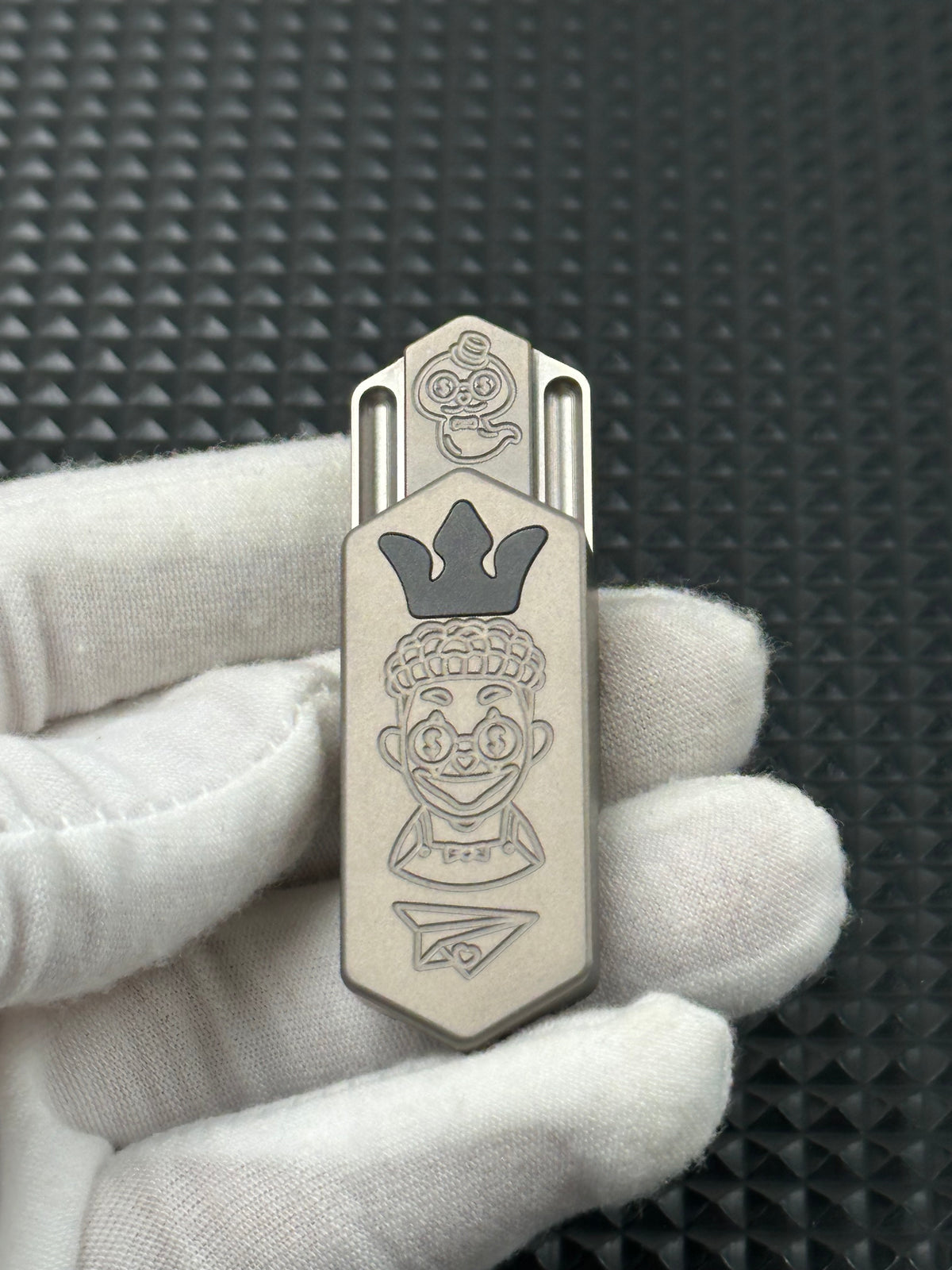 Plane Titanium