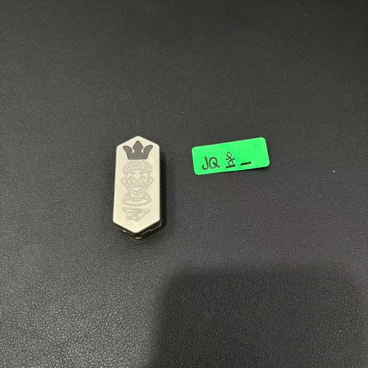 Plane Titanium