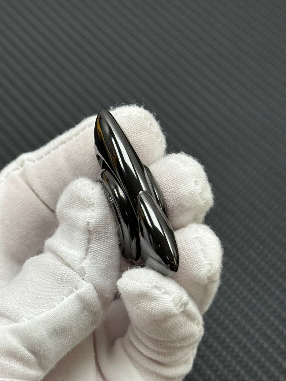 Wind Zirconium Polished