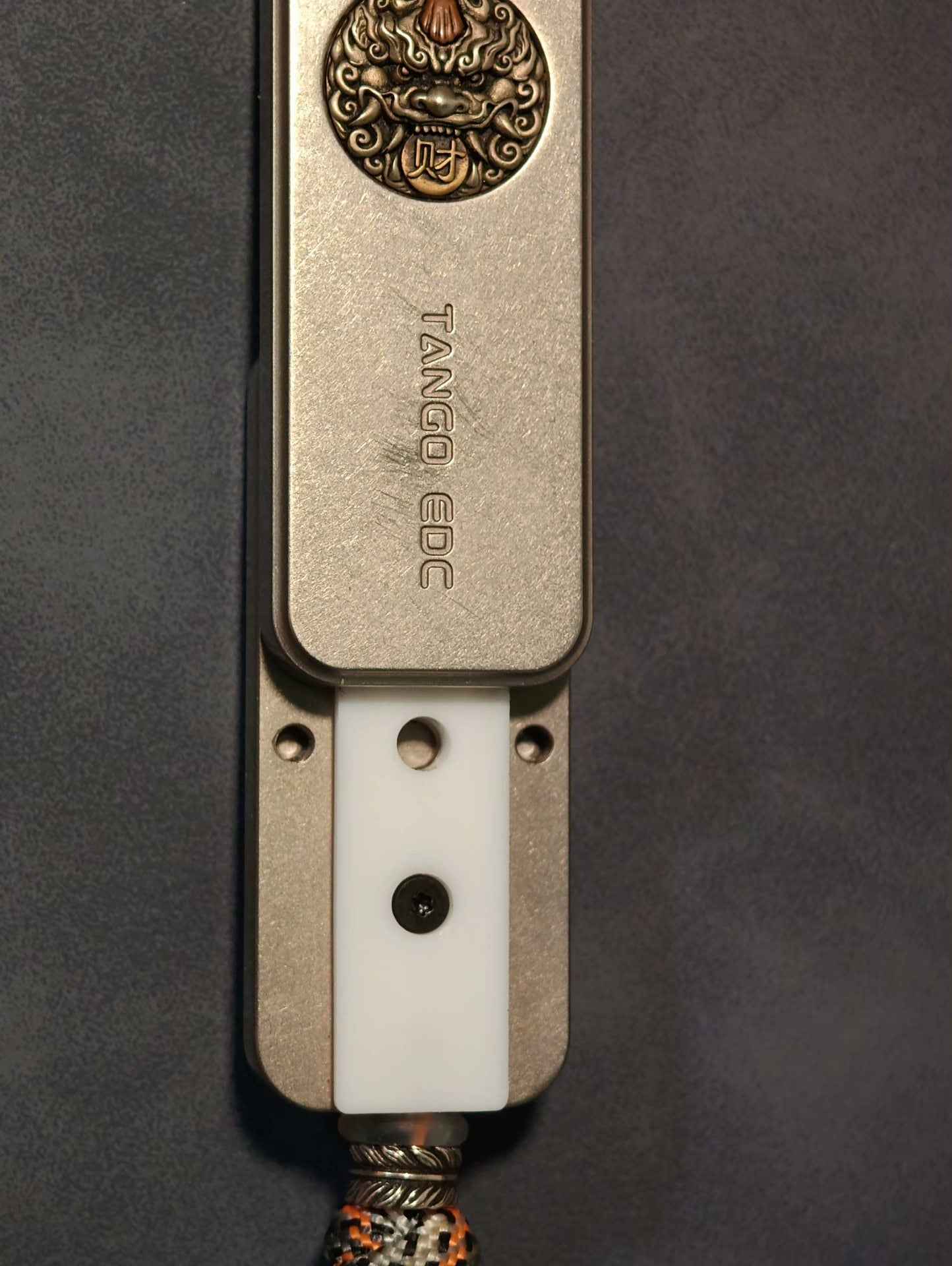 Sugar Cube Titanium