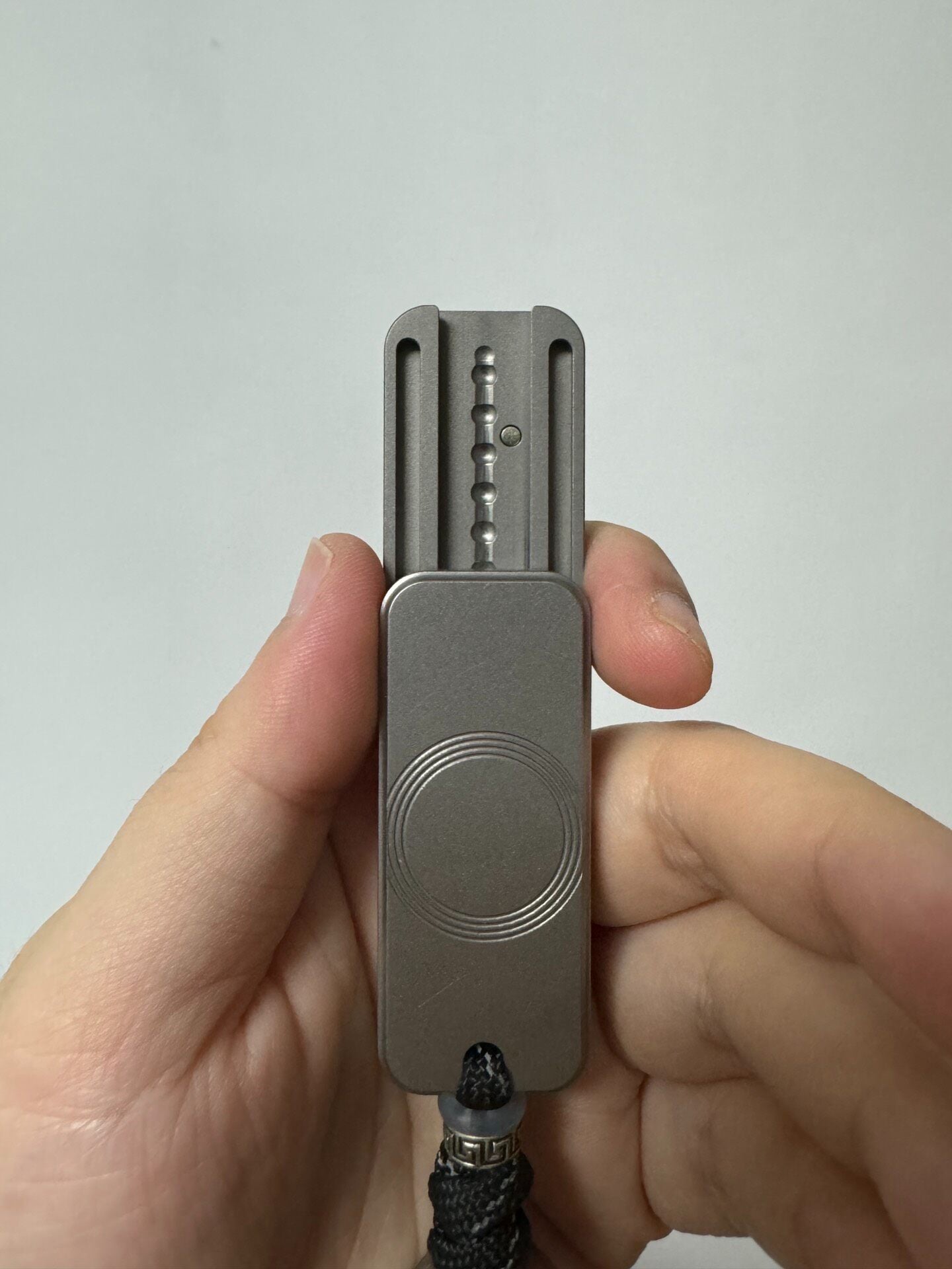 Sugar Cube Titanium