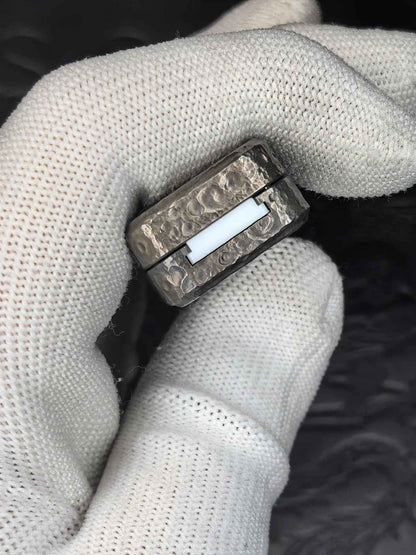 Sugar Cube Titanium