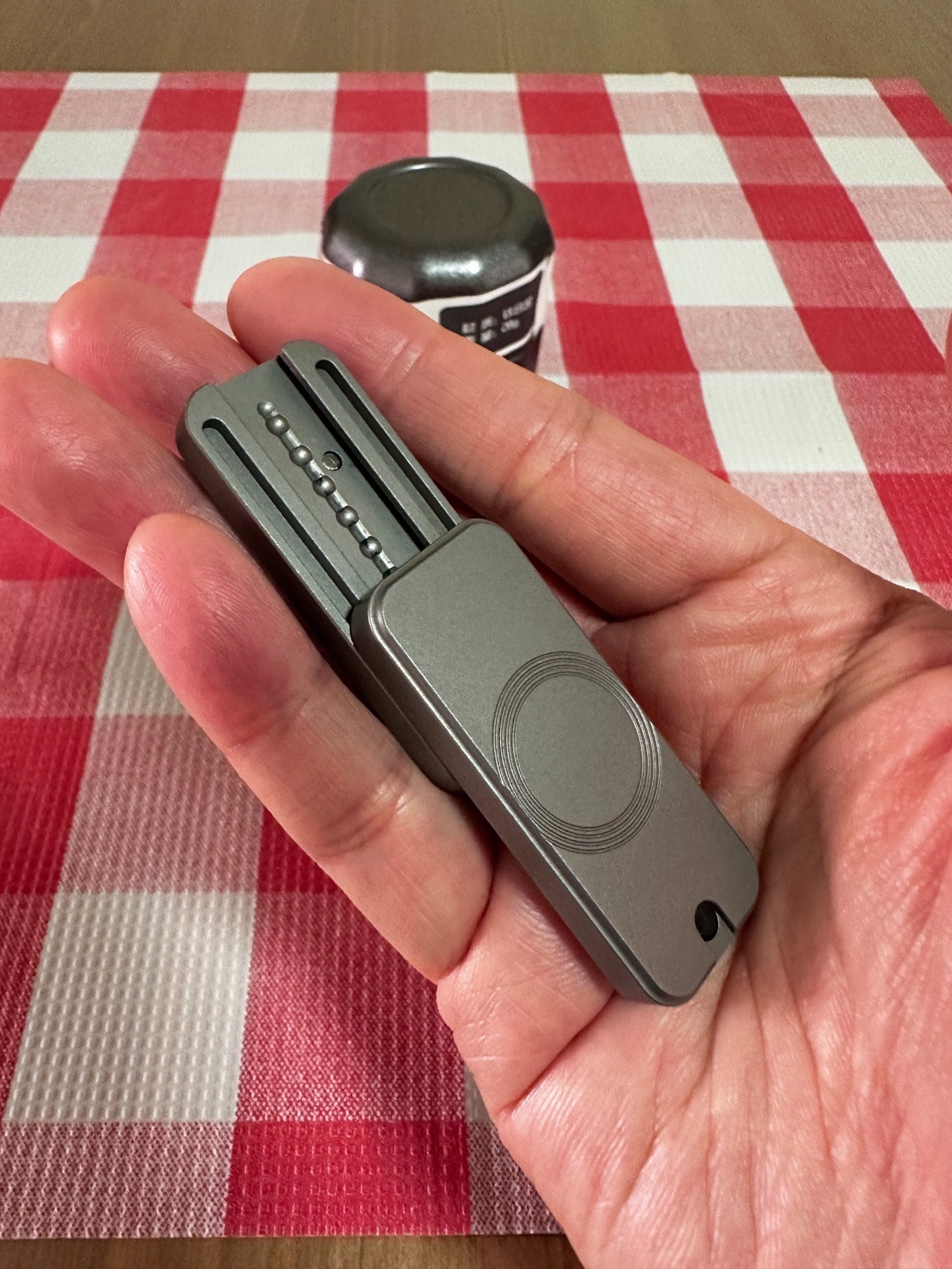 Sugar Cube Titanium
