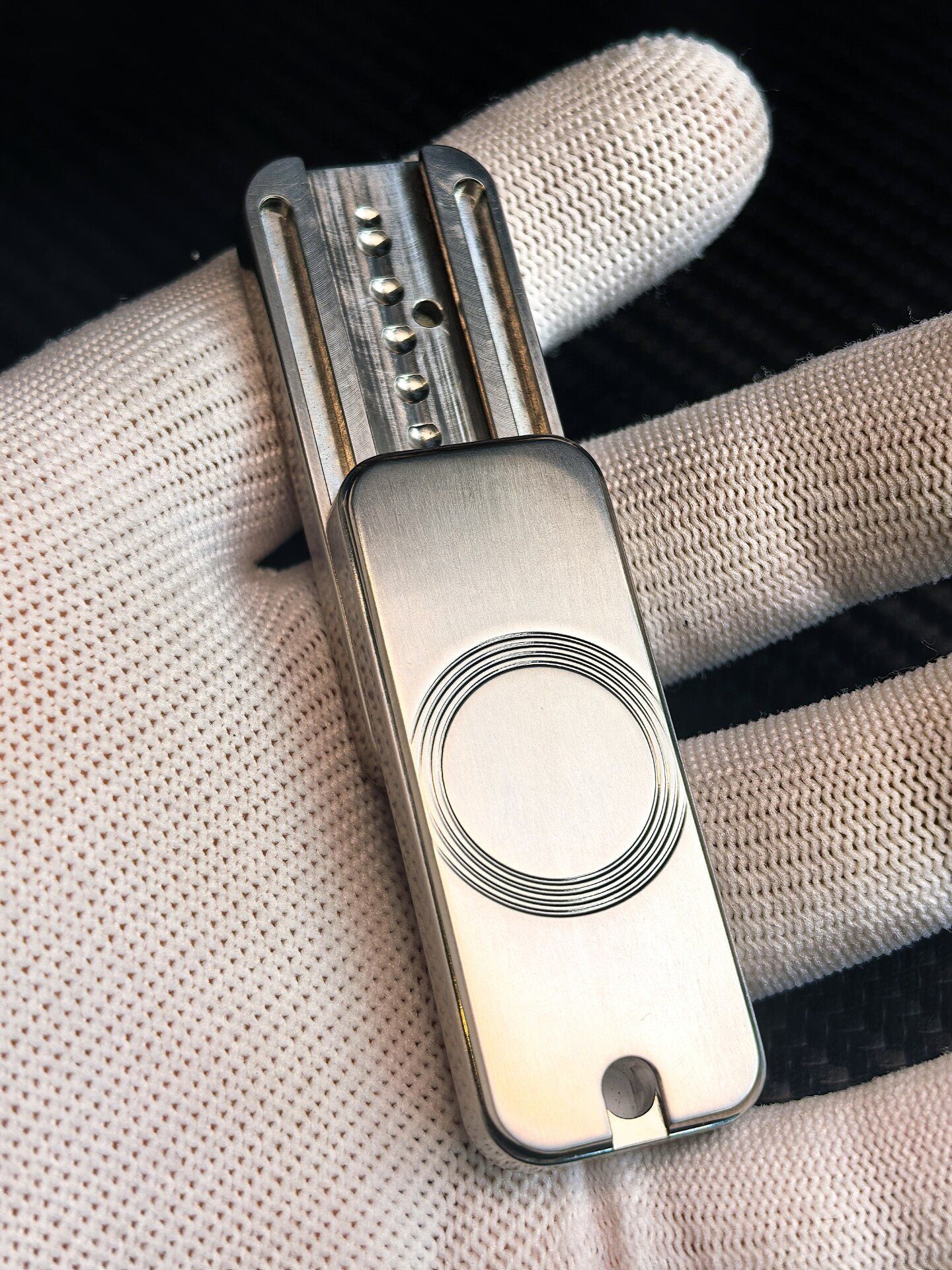 Sugar Cube Titanium