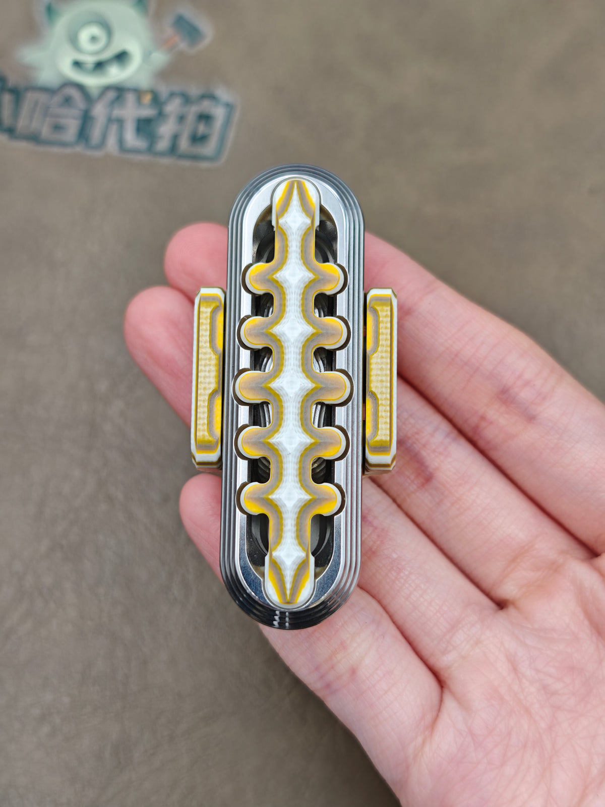 EXOSKELETON G10 Yellow Grey White Bone Core Stainless Steel