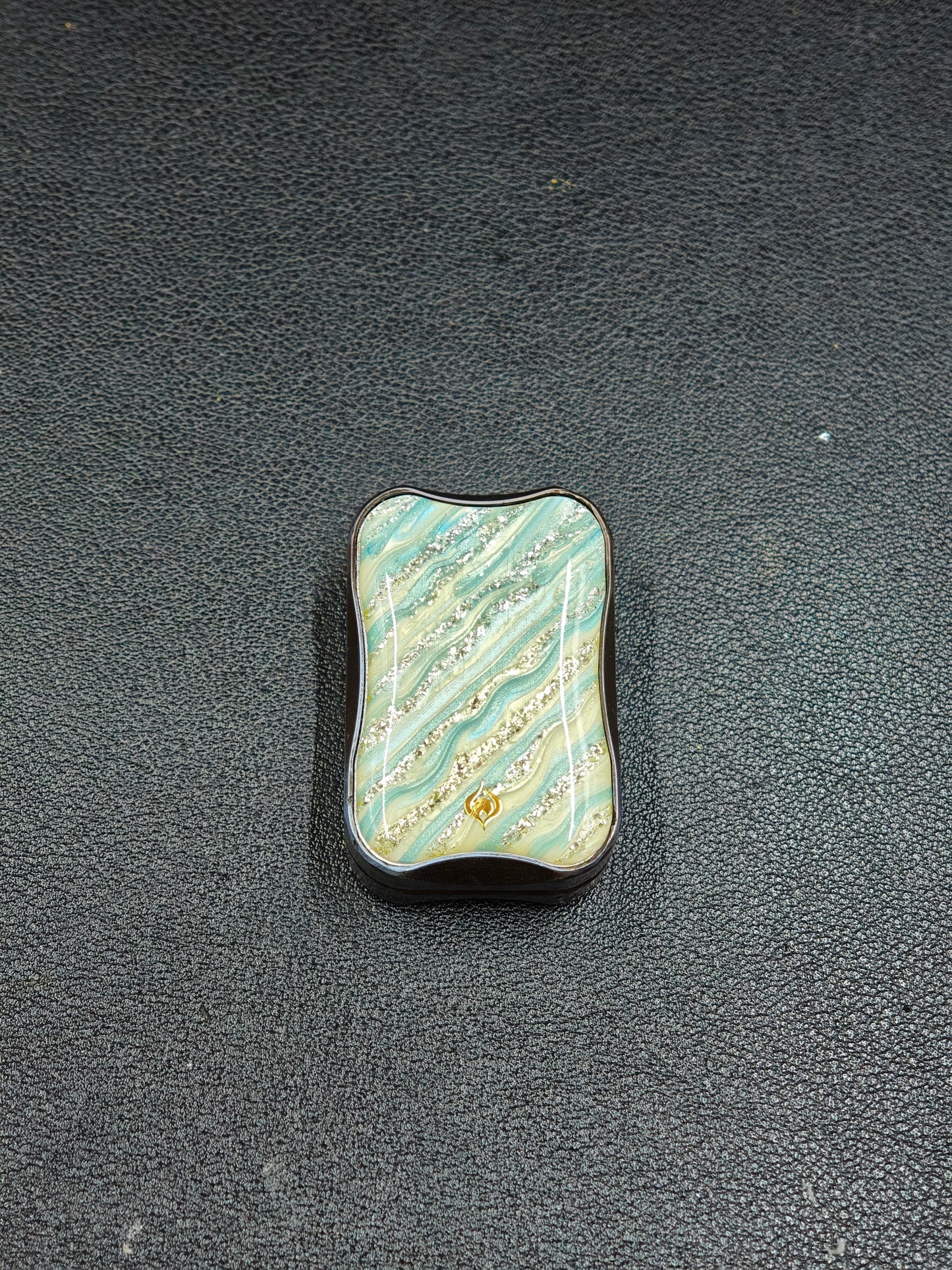 Slim Titanium