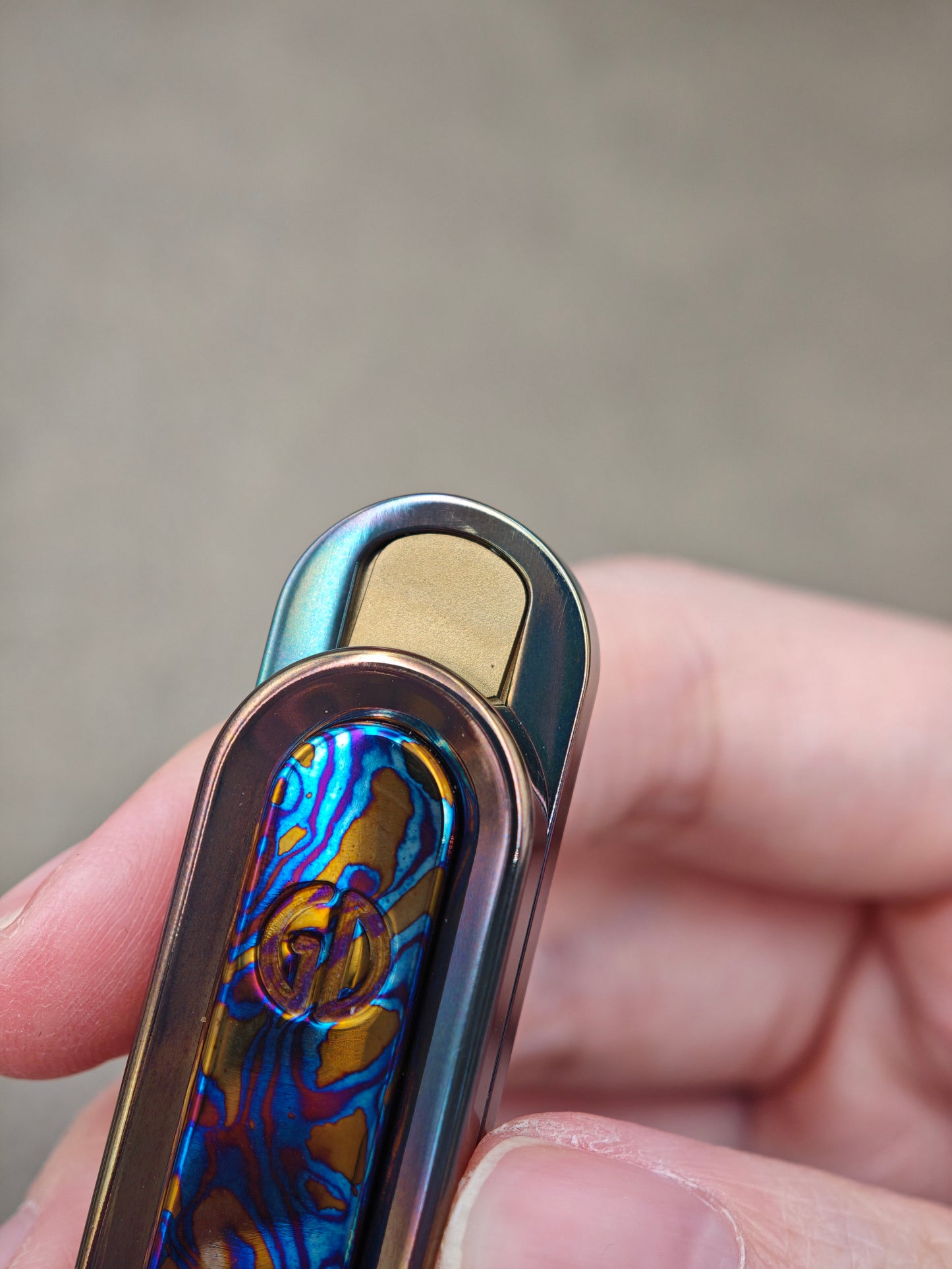 Spice Pin Zirconium Oil Slick