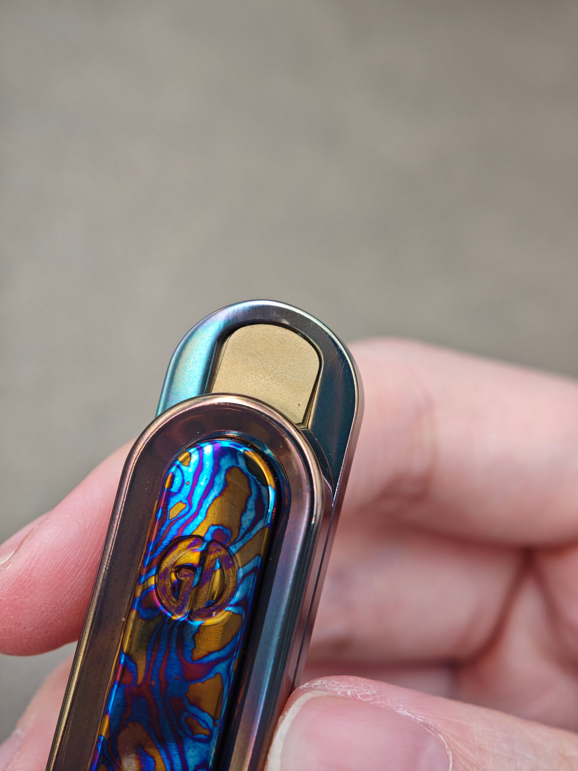 Spice Pin Zirconium Oil Slick